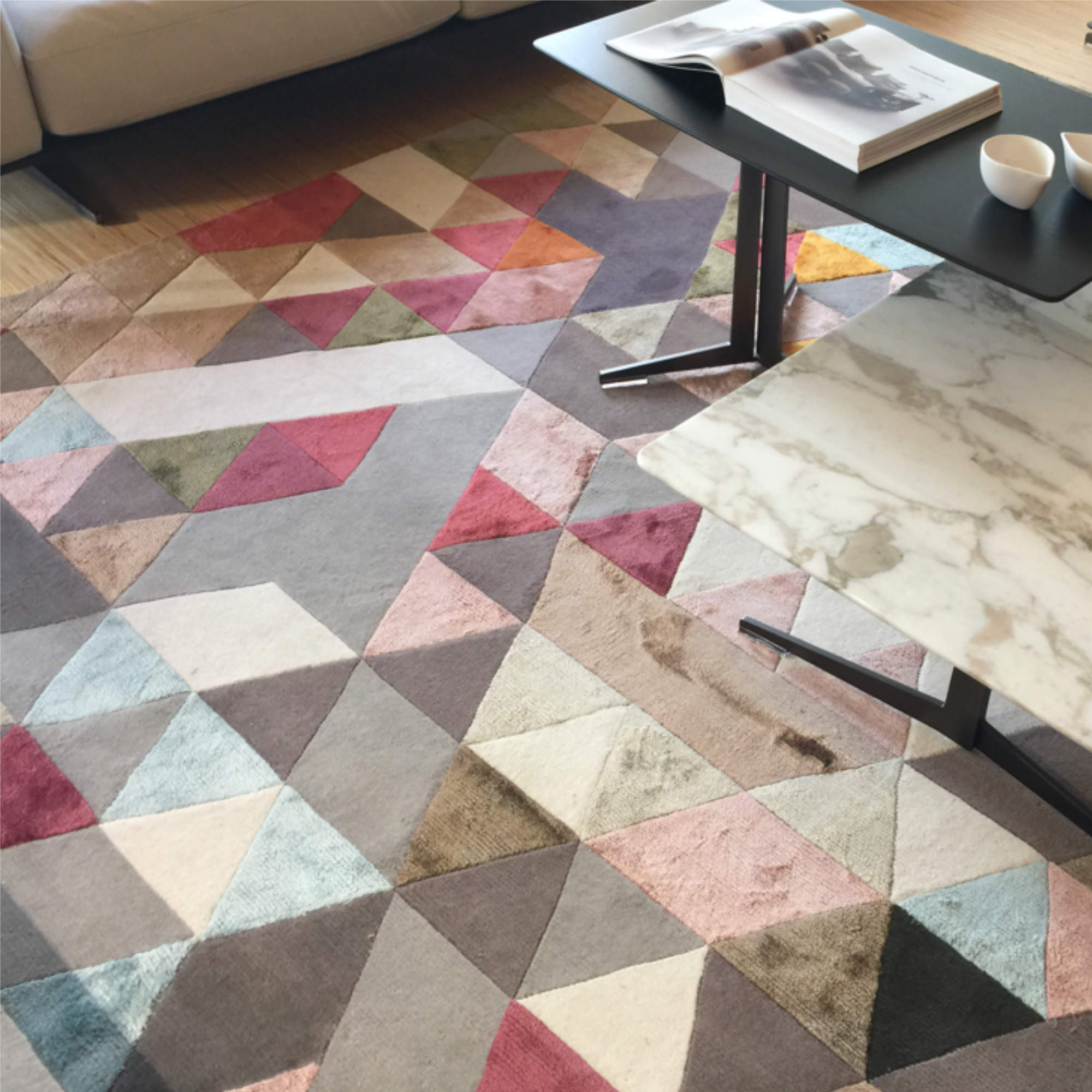 Illulian | Luxury Italian Rugs - Designitch