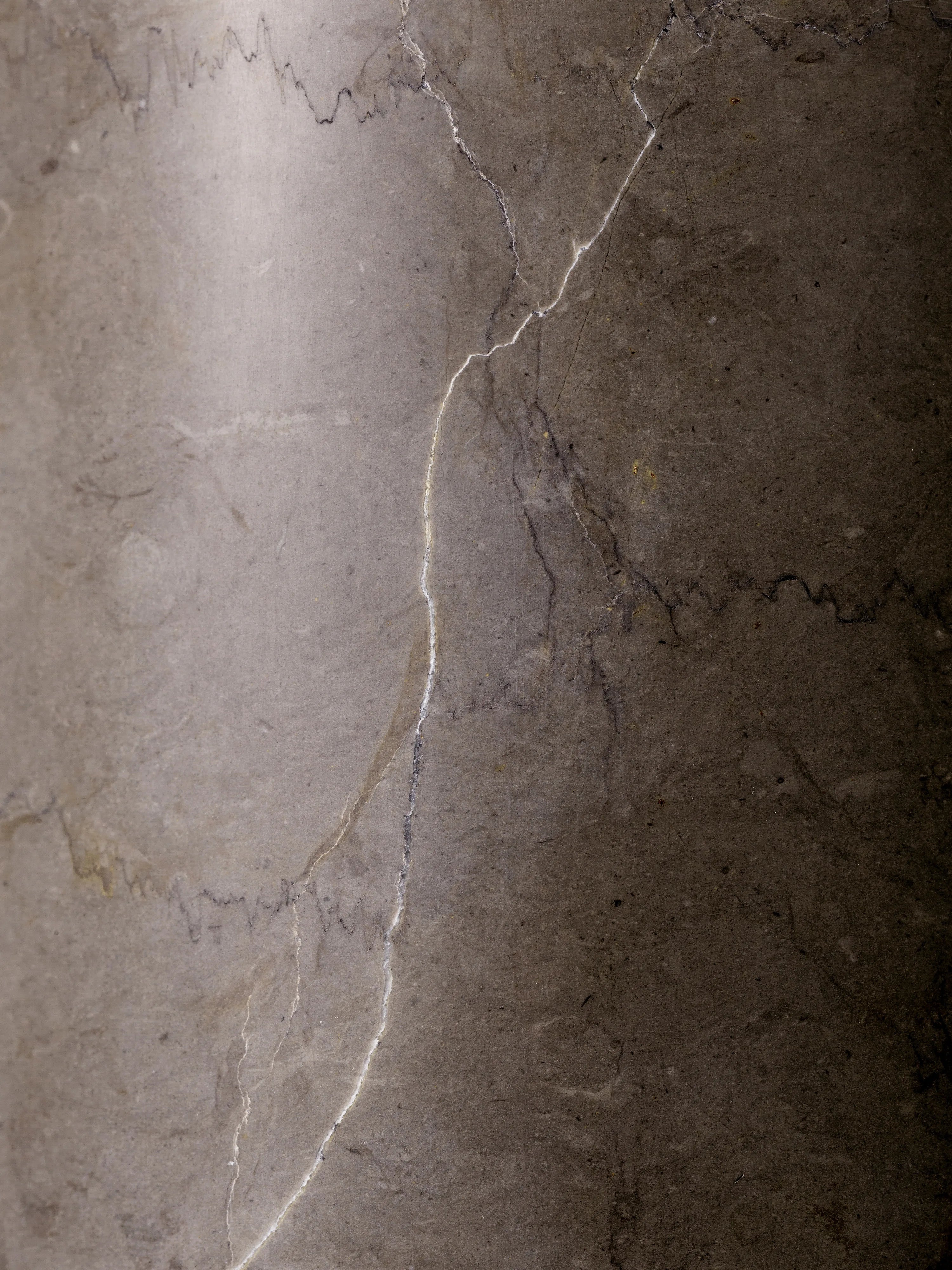 Mist AP17 Table Lamp - Grigio Caldo-4