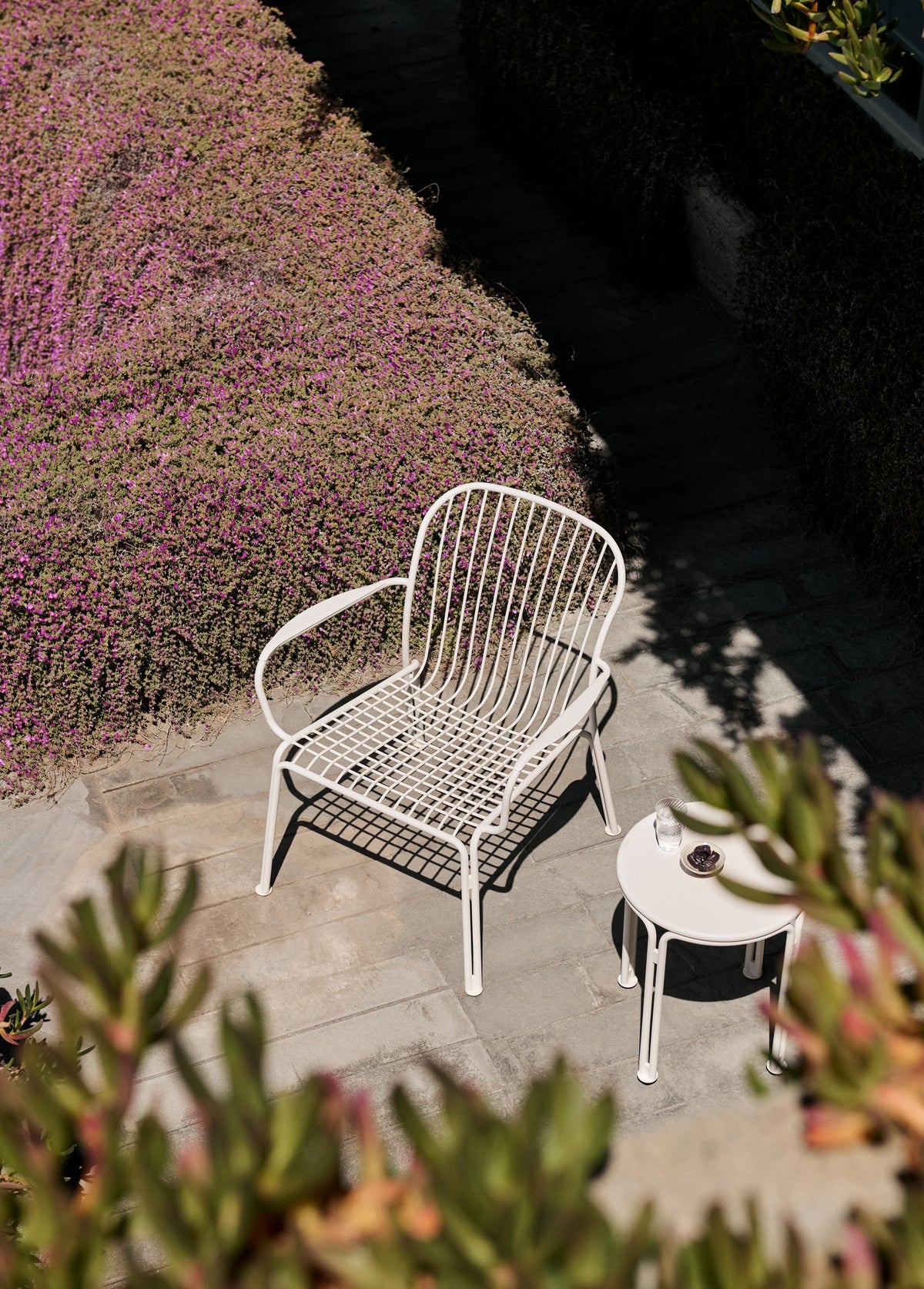 Thorvald SC101 Outdoor Lounge Chair - Ivory White-10