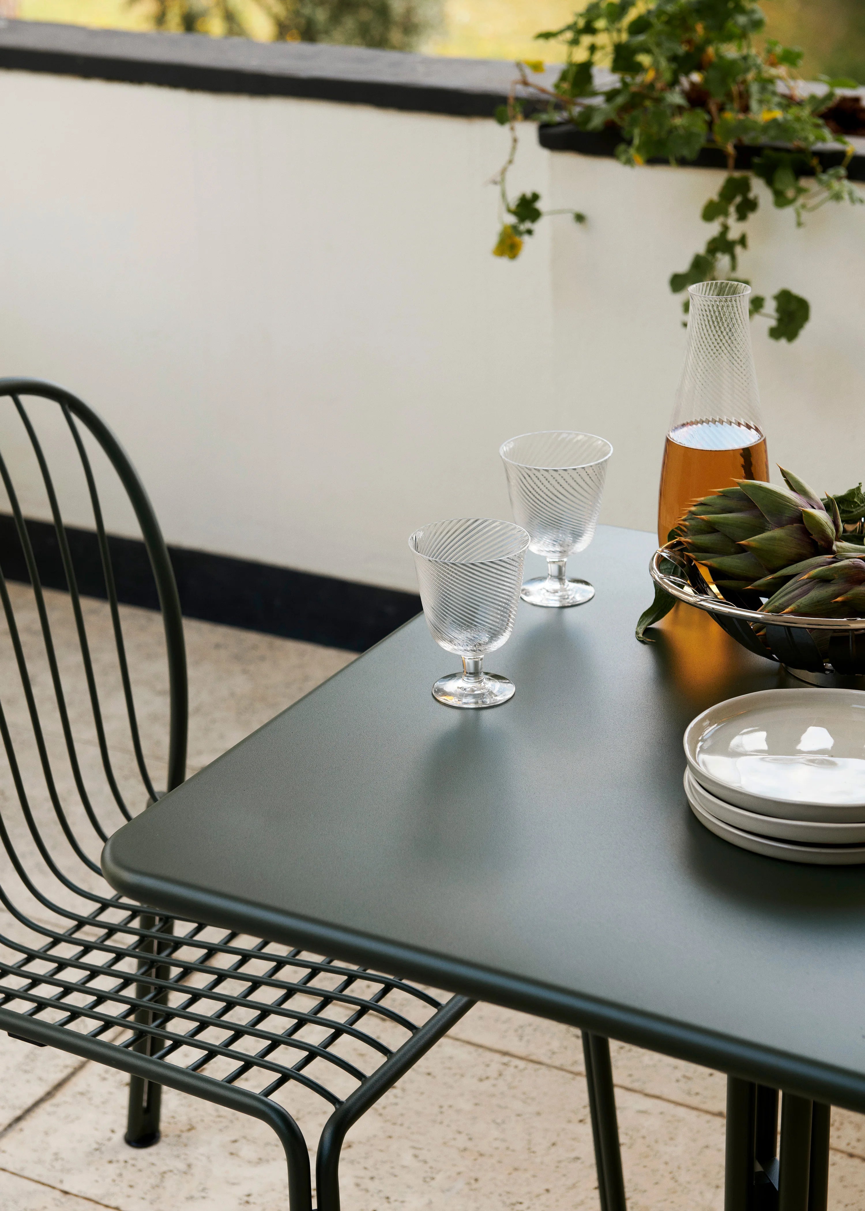 Thorvald SC97 Outdoor Dining Table - Bronze Green-5