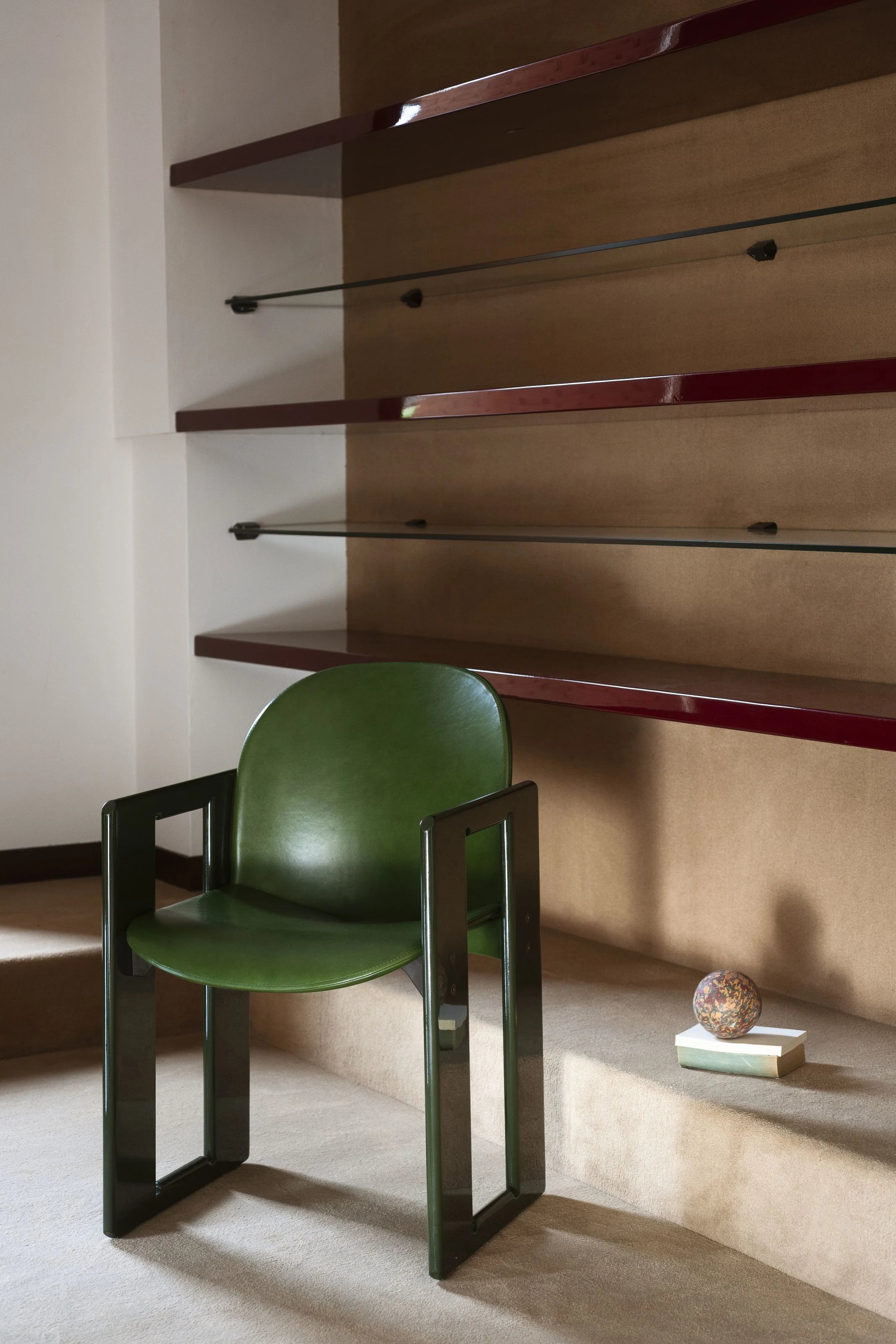 Dialogo 0DLGSD02 Dining Chair - Glossy Lacquered Dark Green T199/Leather 3 (Zareen 03)-2