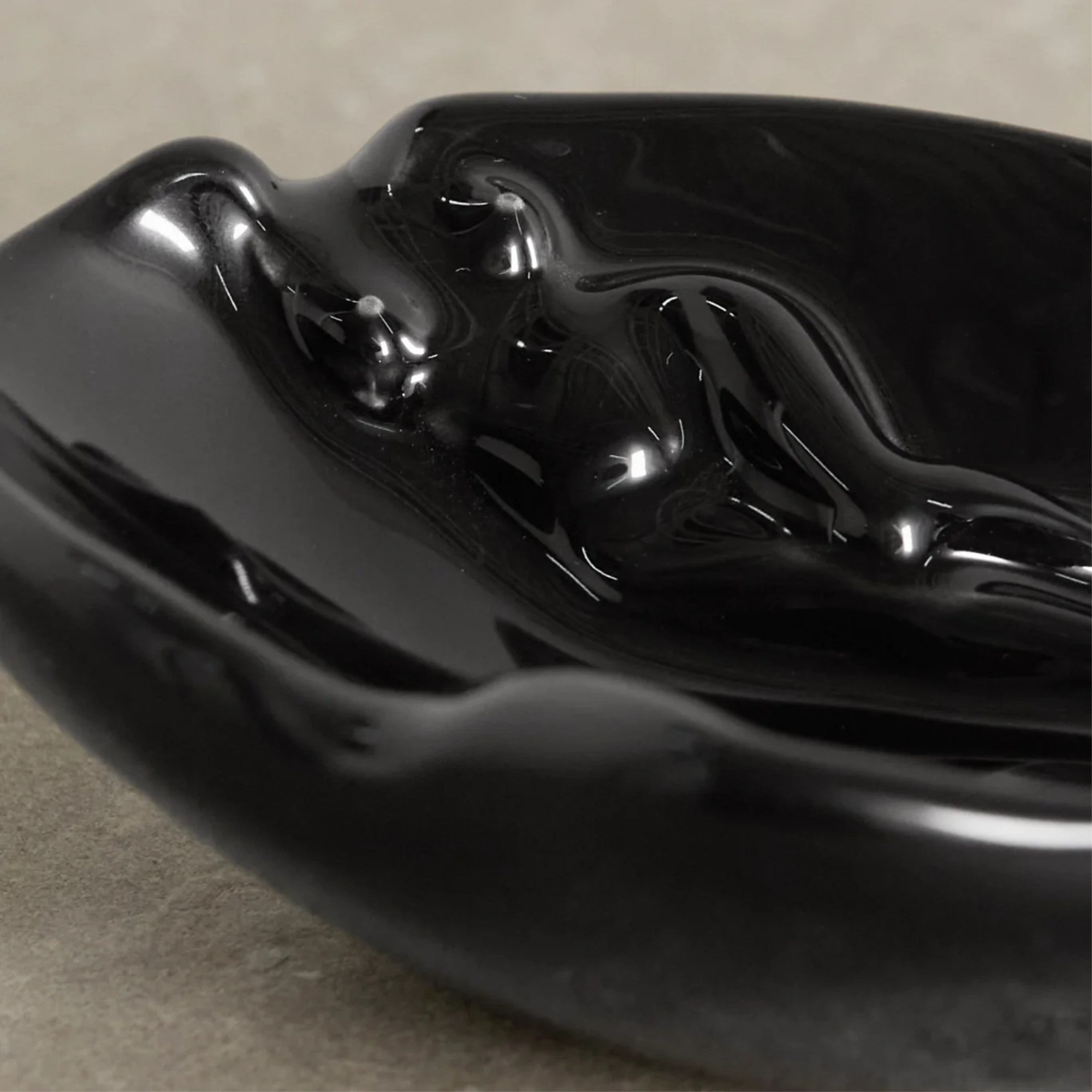 Asstray - Black-3
