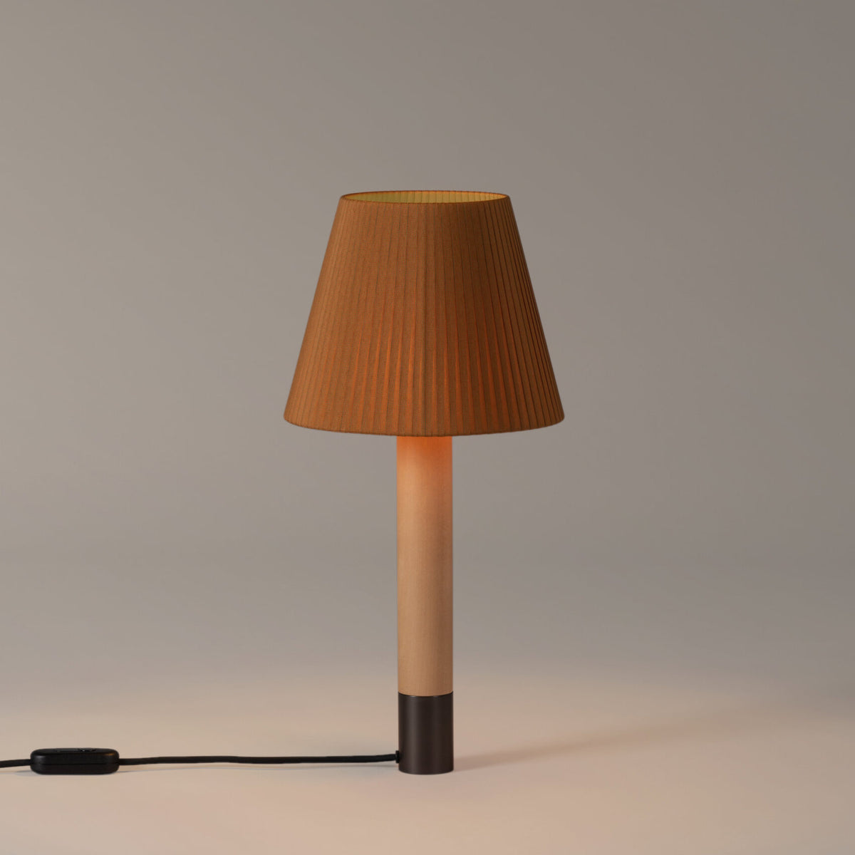 Basica Table Lamp – 25x52 / Metal (Bronze) / Mustard Raw Color Ribbon-2