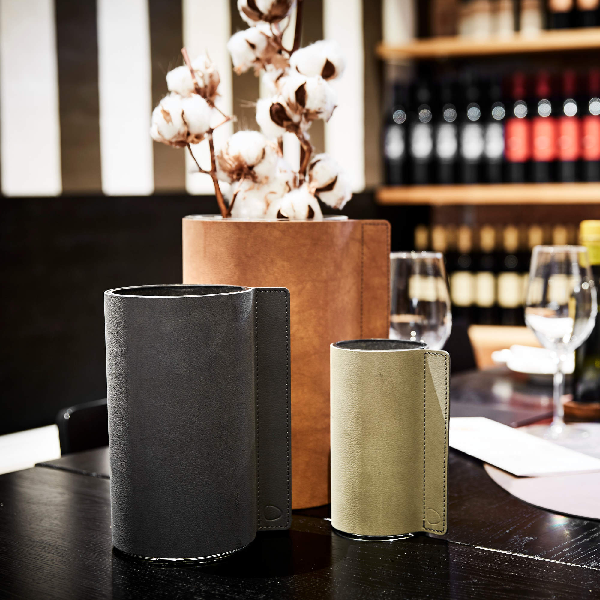 Block Vase S Nupo Black/Glass-3