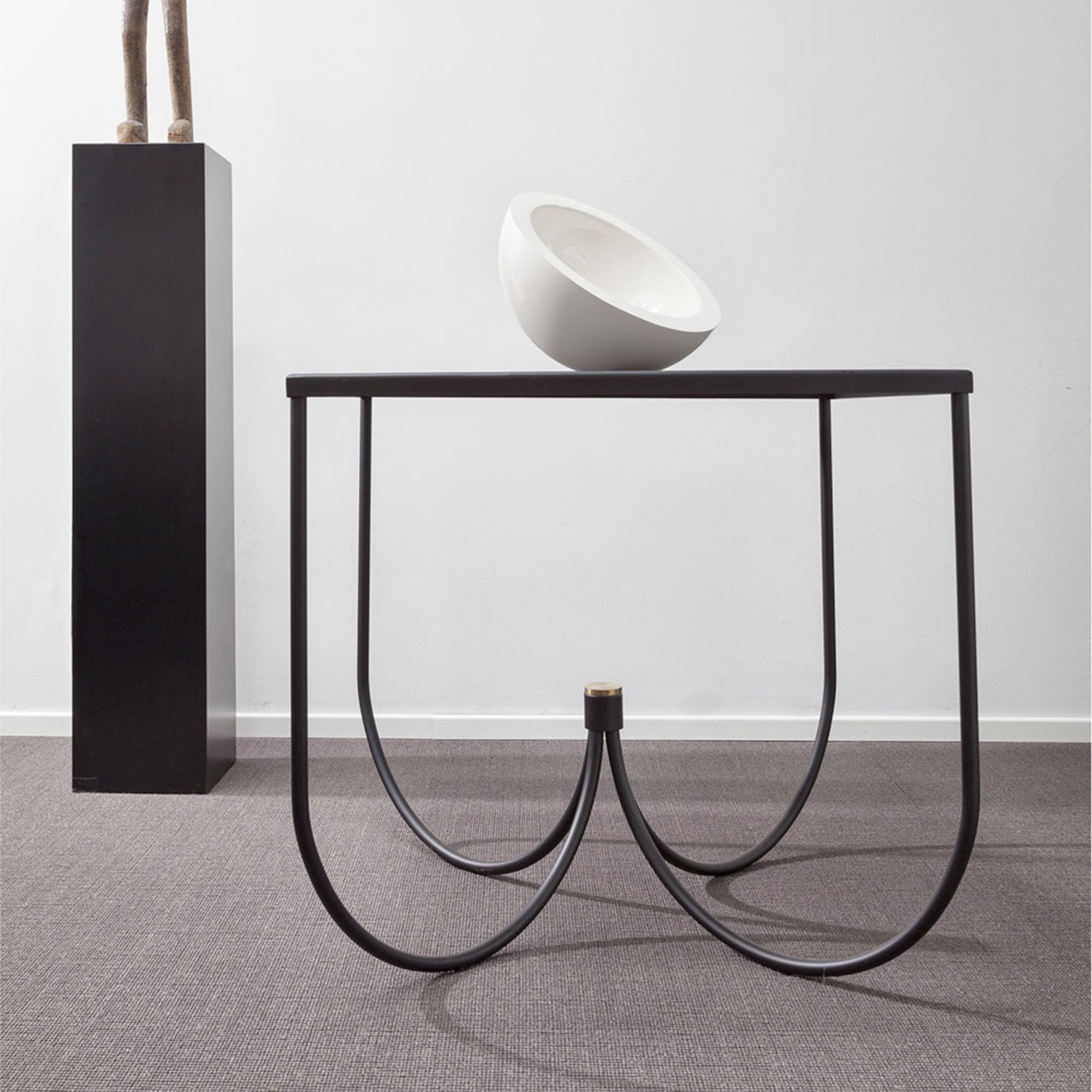 Centro 80 Side Table - Black/Brass