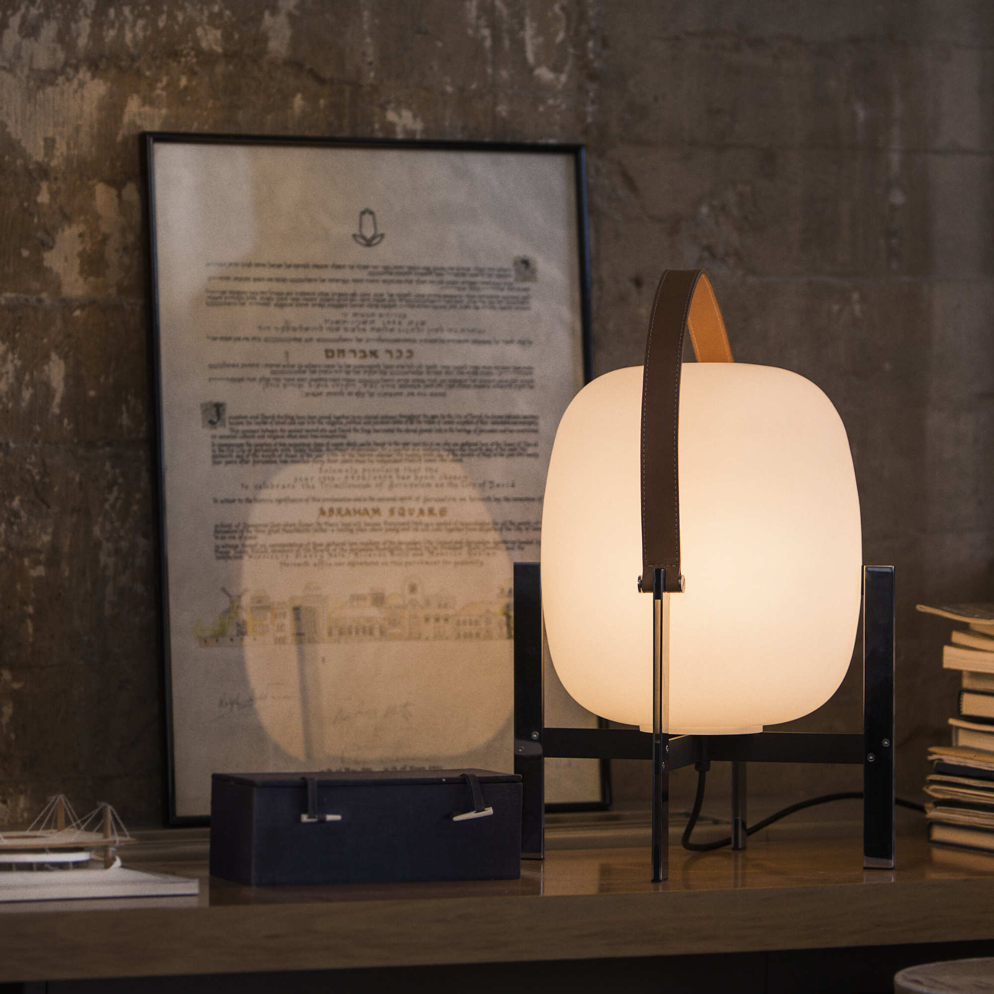 Cesta Metalica Table Lamp - Natural Leather Handle-4