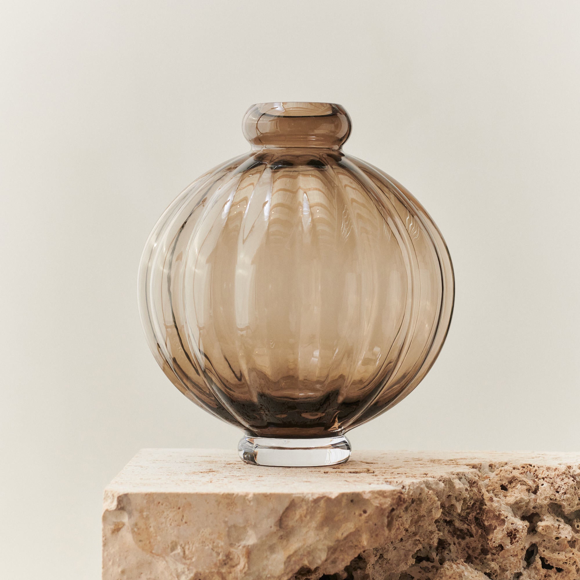 Balloon 01 Glass Vase - Smoke-2