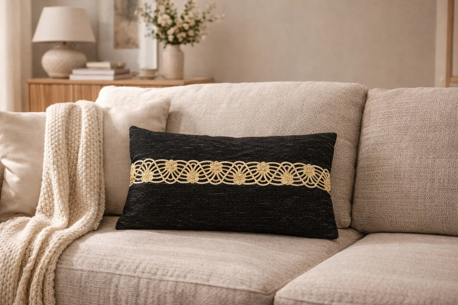 Daisy Cushion
