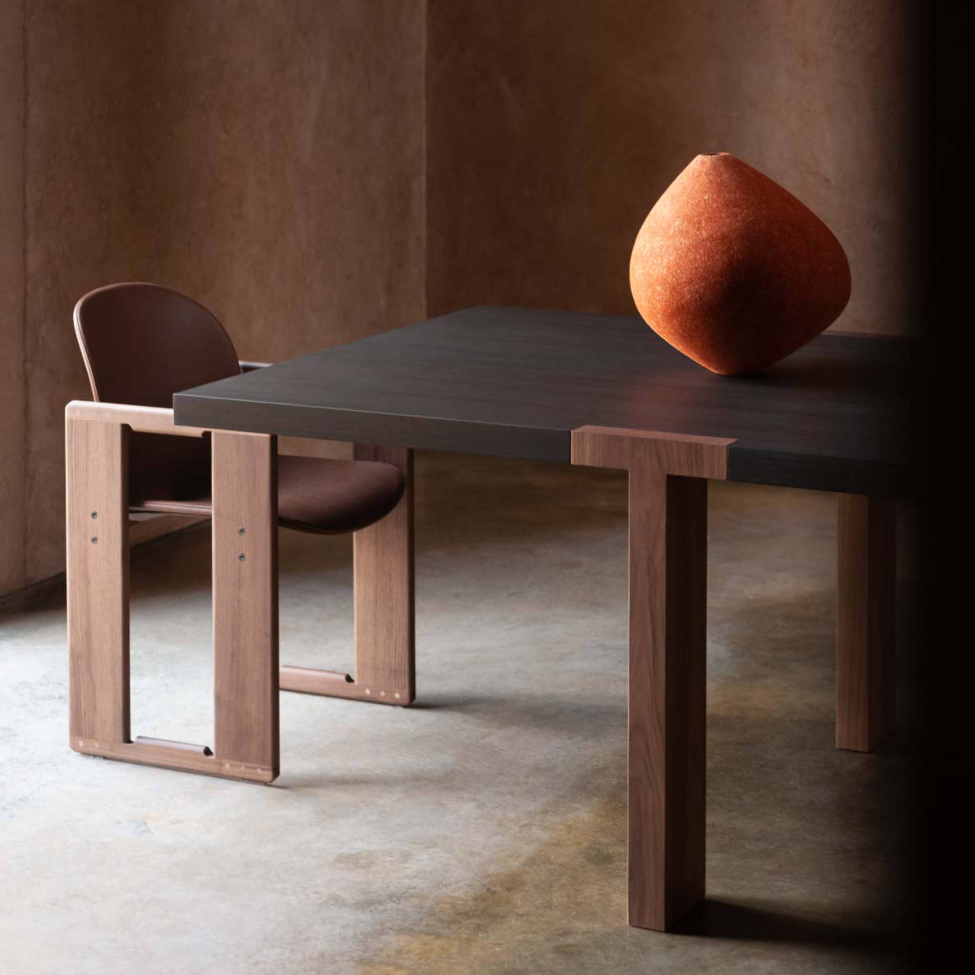 Dialogo 0DLGSD02 Dining Chair - Ash Stained Walnut T134/Leather U (Ulex 04)