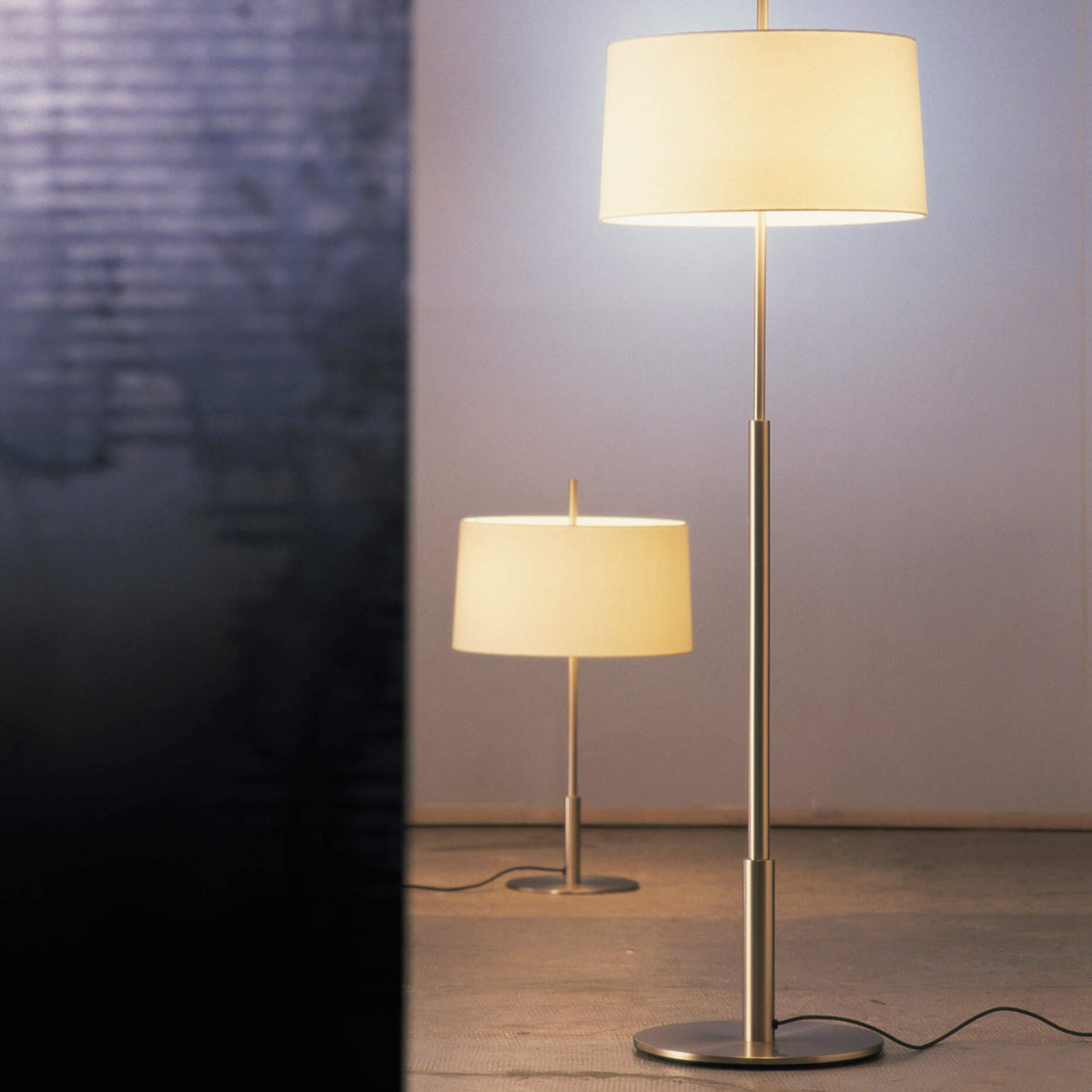 Diana Floor Lamp – 40x146 / Metal (Satin Nickel) / White Linen/Translucent White Parchment-3