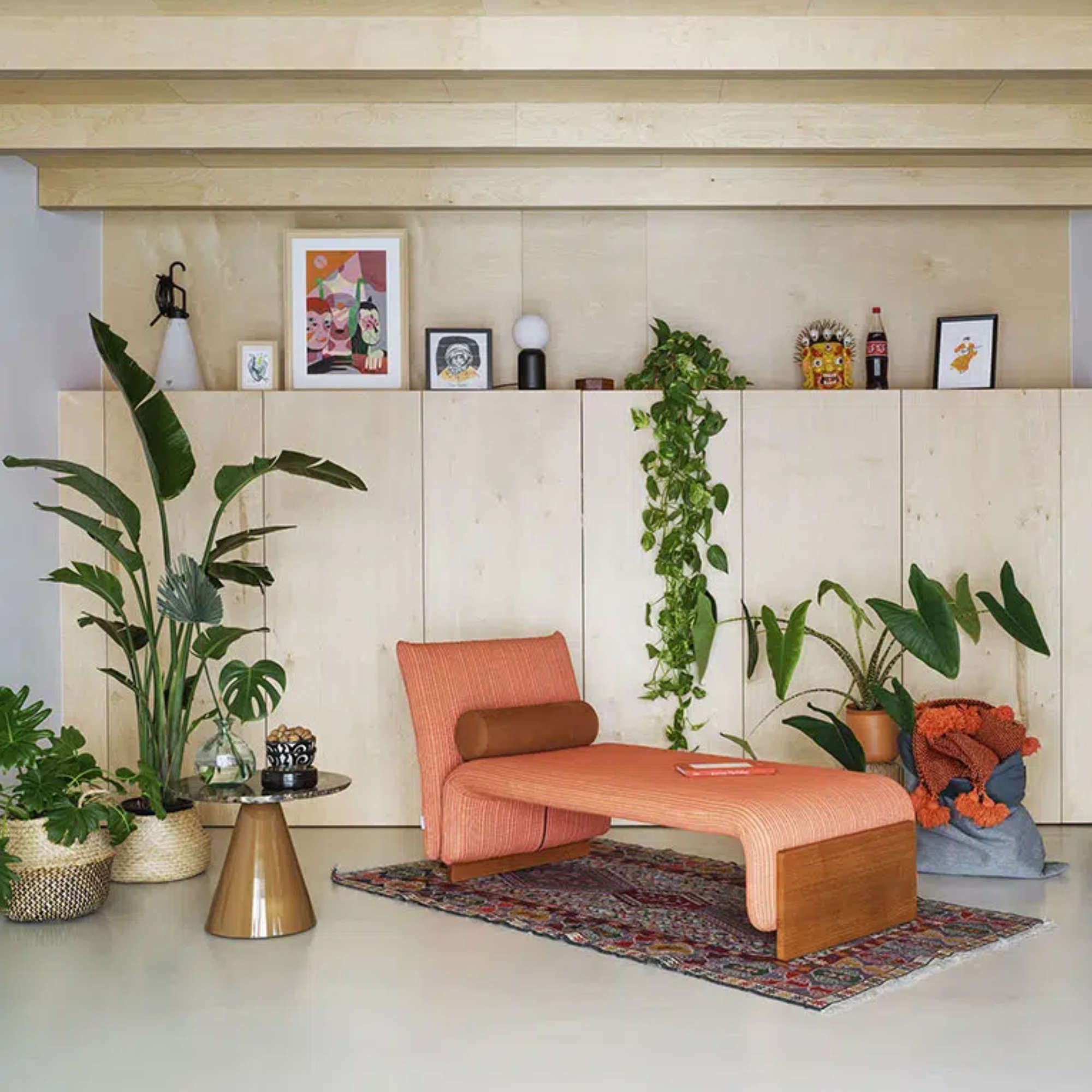 Diwan Chaise Lounge - Black/Fabric 7 (127 7212)/Fabric 9 (Husk 0244)