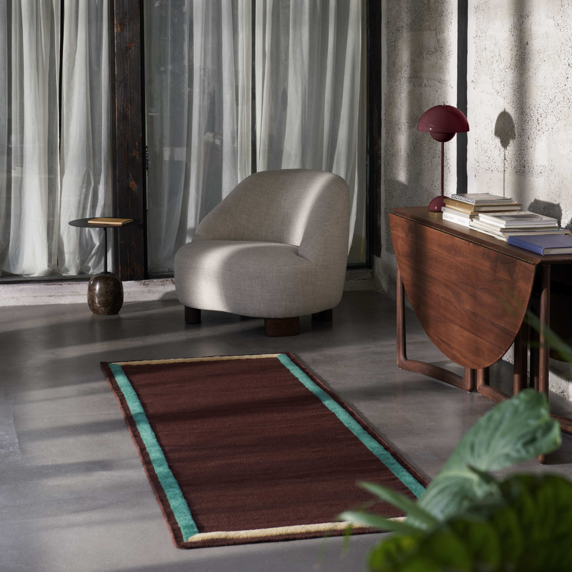 Drop Leaf HM6 Dining Table - Walnut