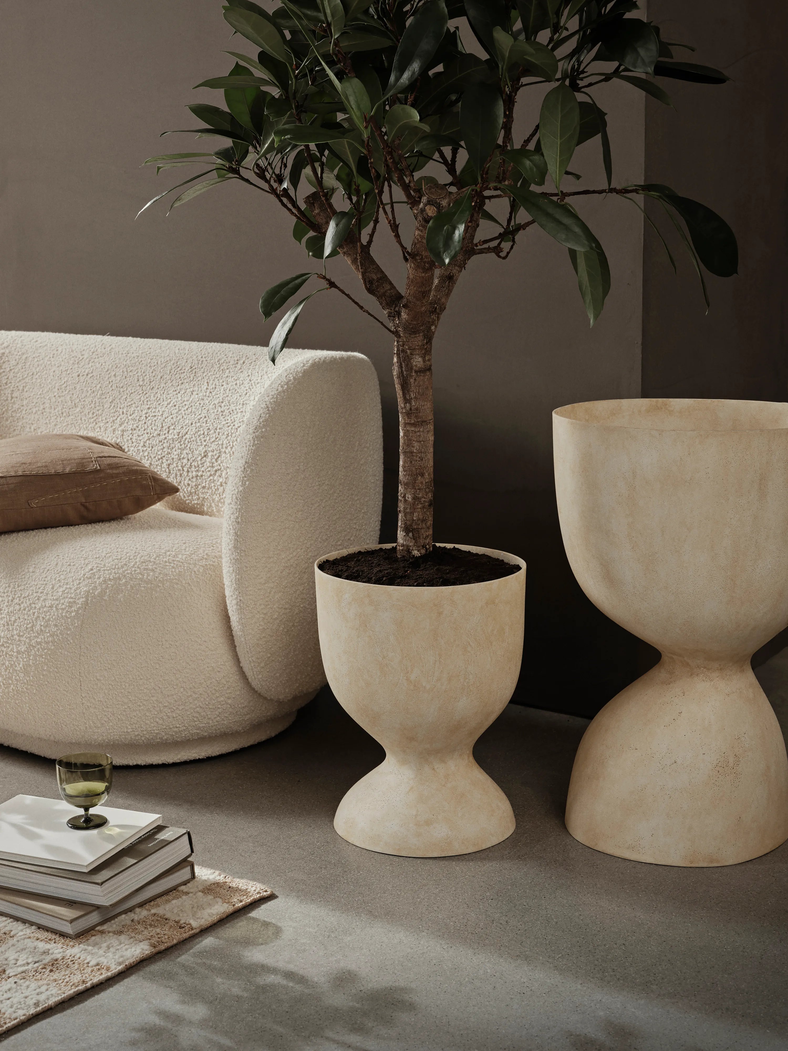 Evoke Pot - Medium/Warm Sand-3