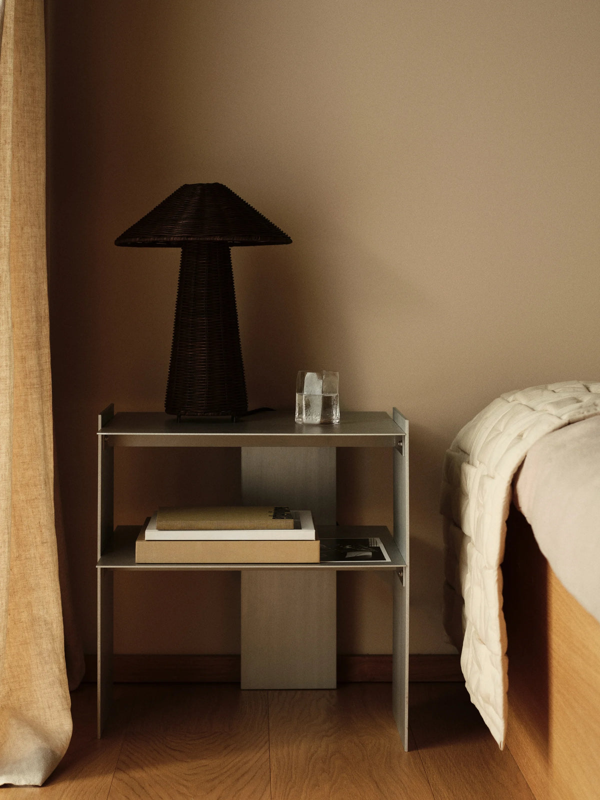 Lager Side Table - Aluminium