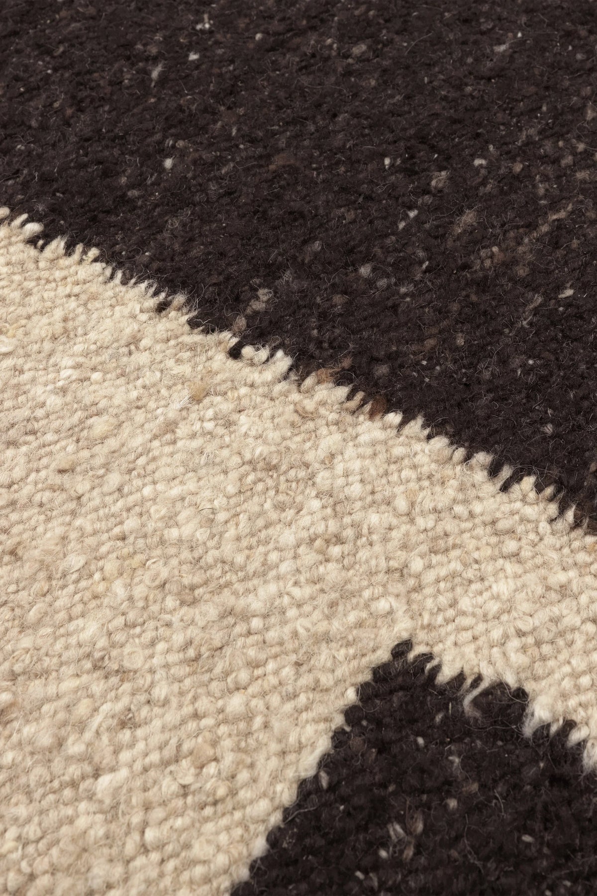 Piece Rug - Off-White/Coffee - 200x300-3