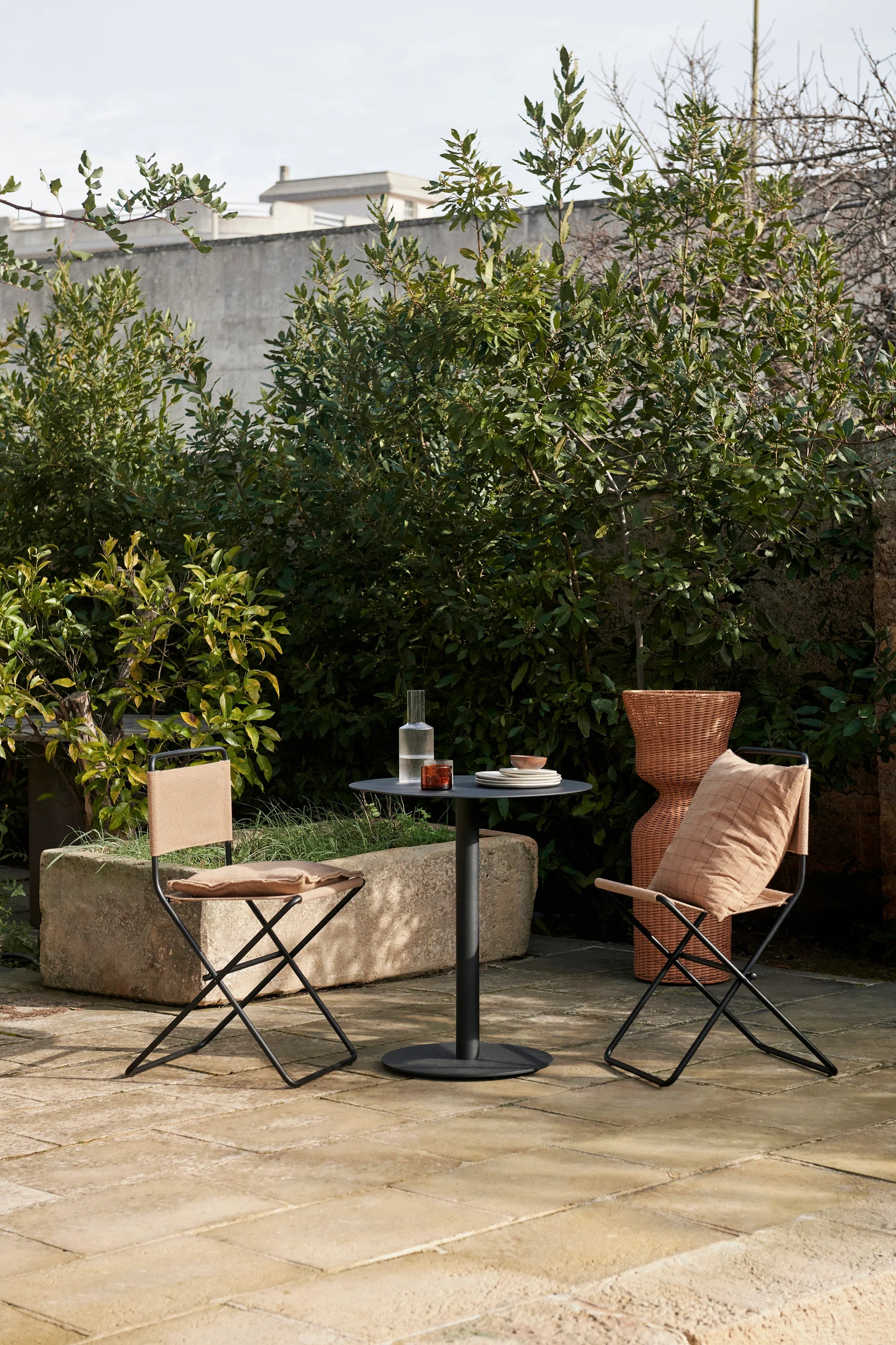 Pond Dining Table - Cashmere-4