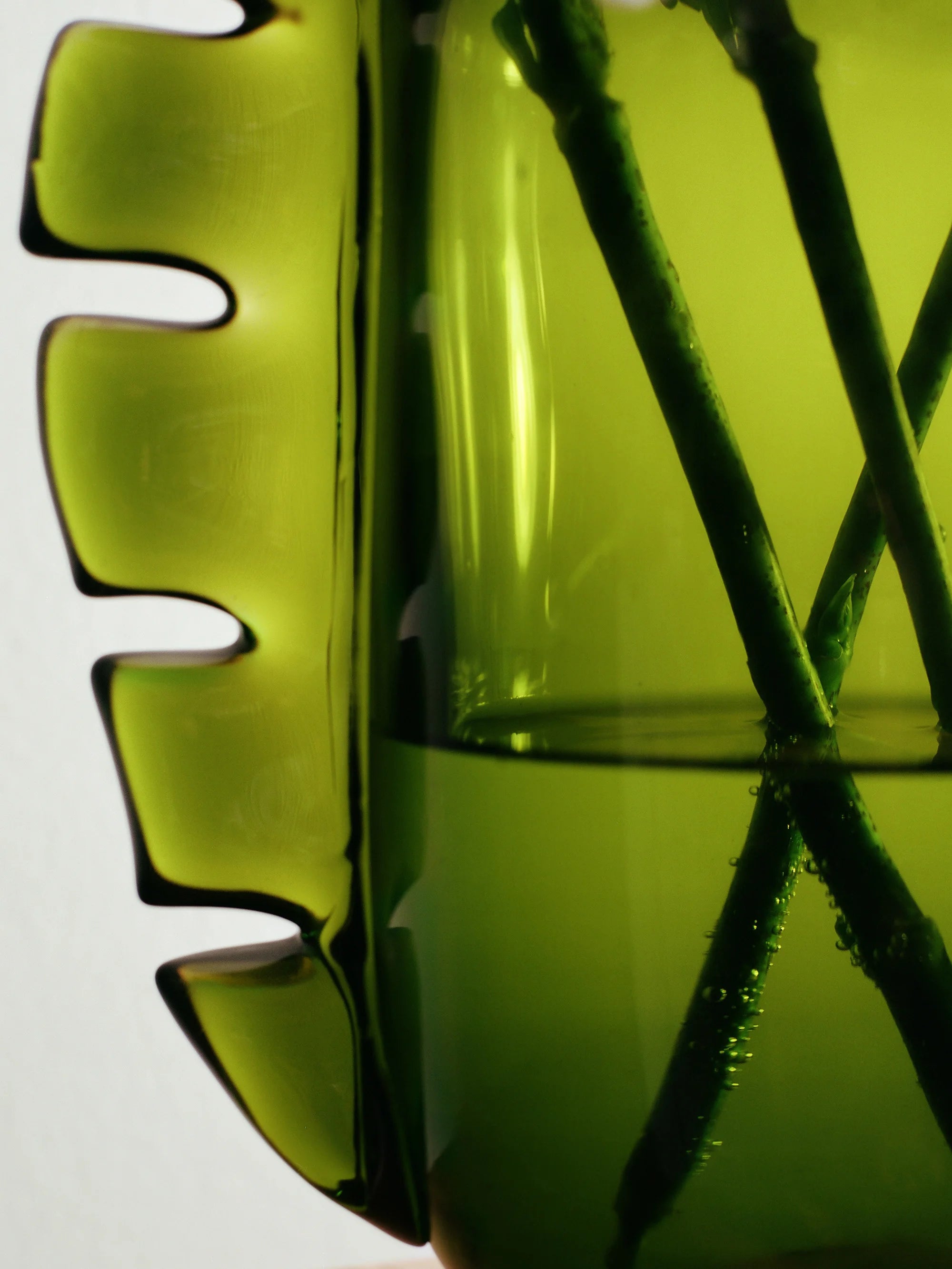 Alas Vase - Moss Green-3