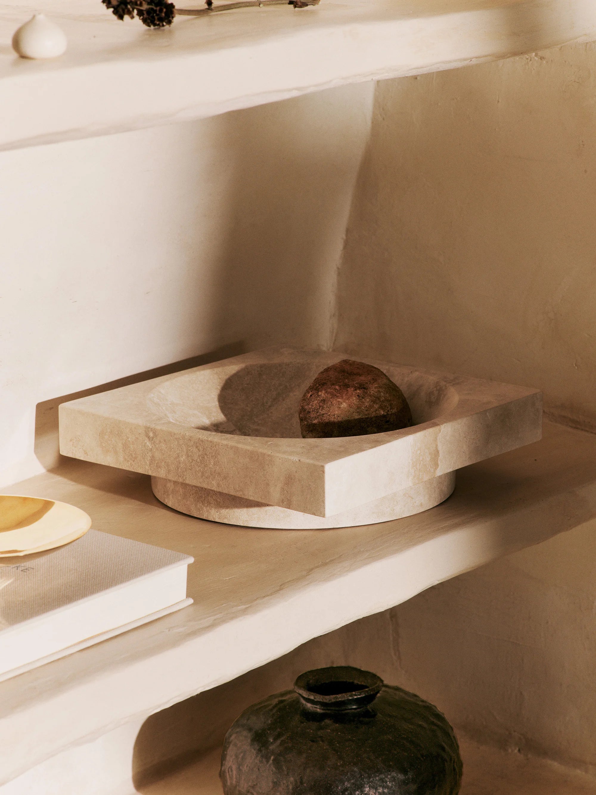 Hew Low Centerpiece - Travertine-4