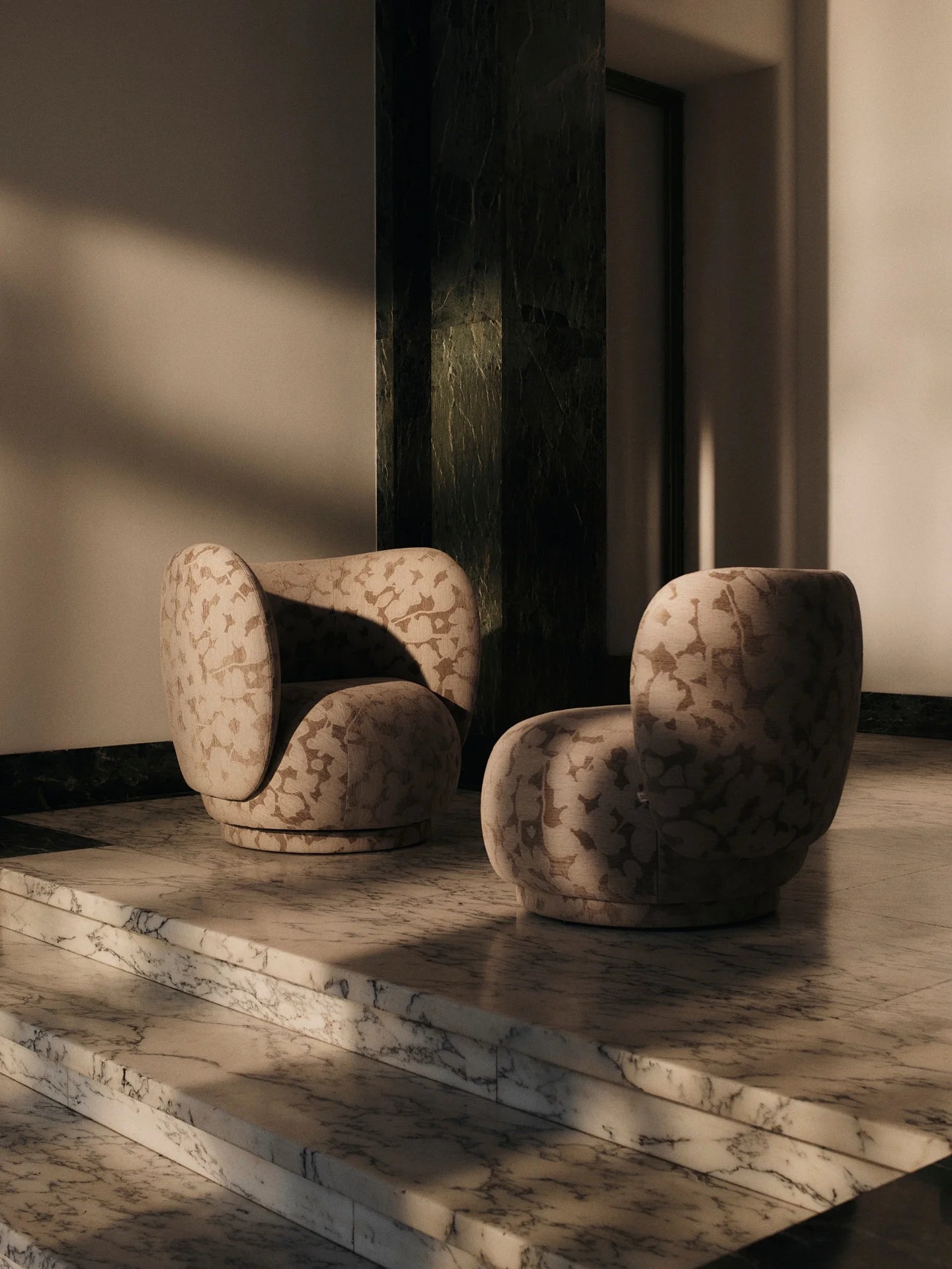 Rico Swivel Lounge Chair - Fabric (Cilla Taupe)