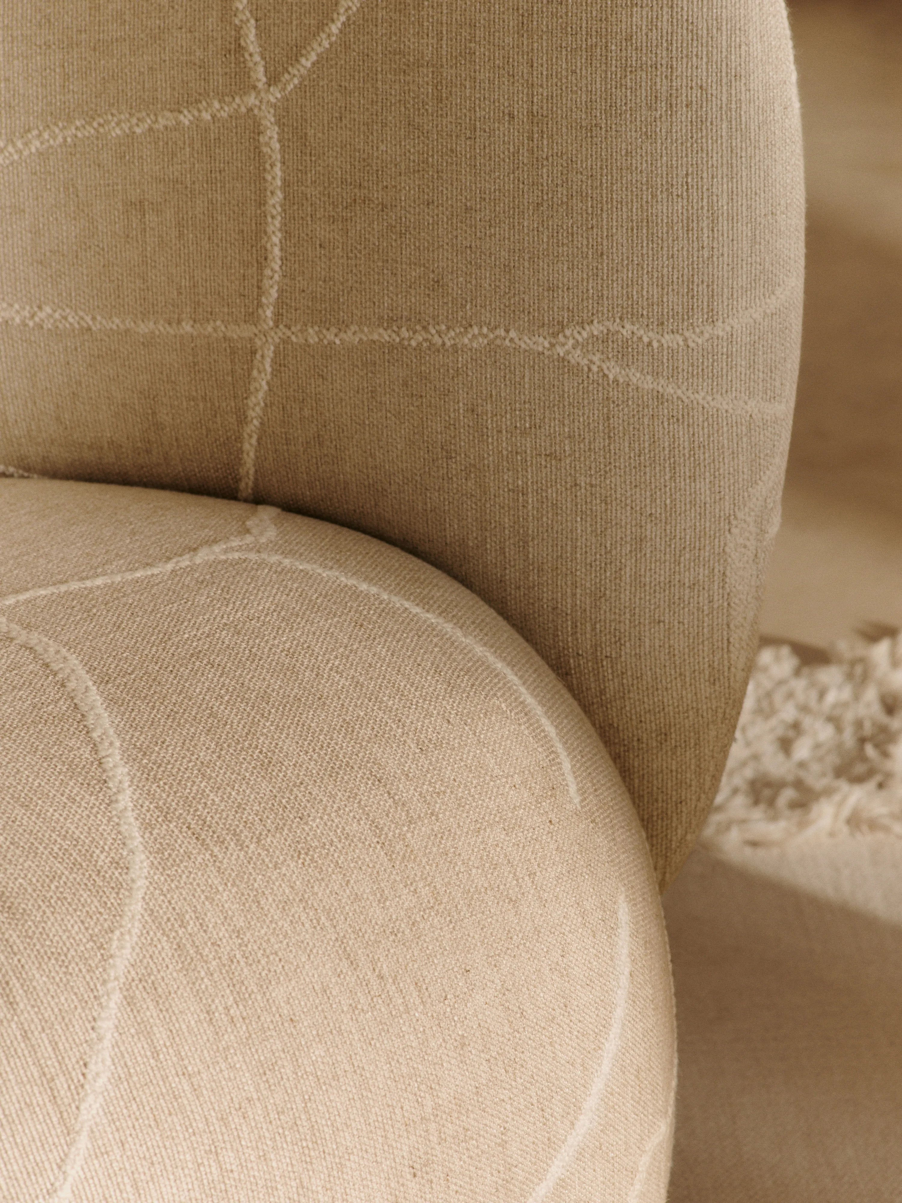Rico Swivel Lounge Chair - Fabric (Can Lis)-4