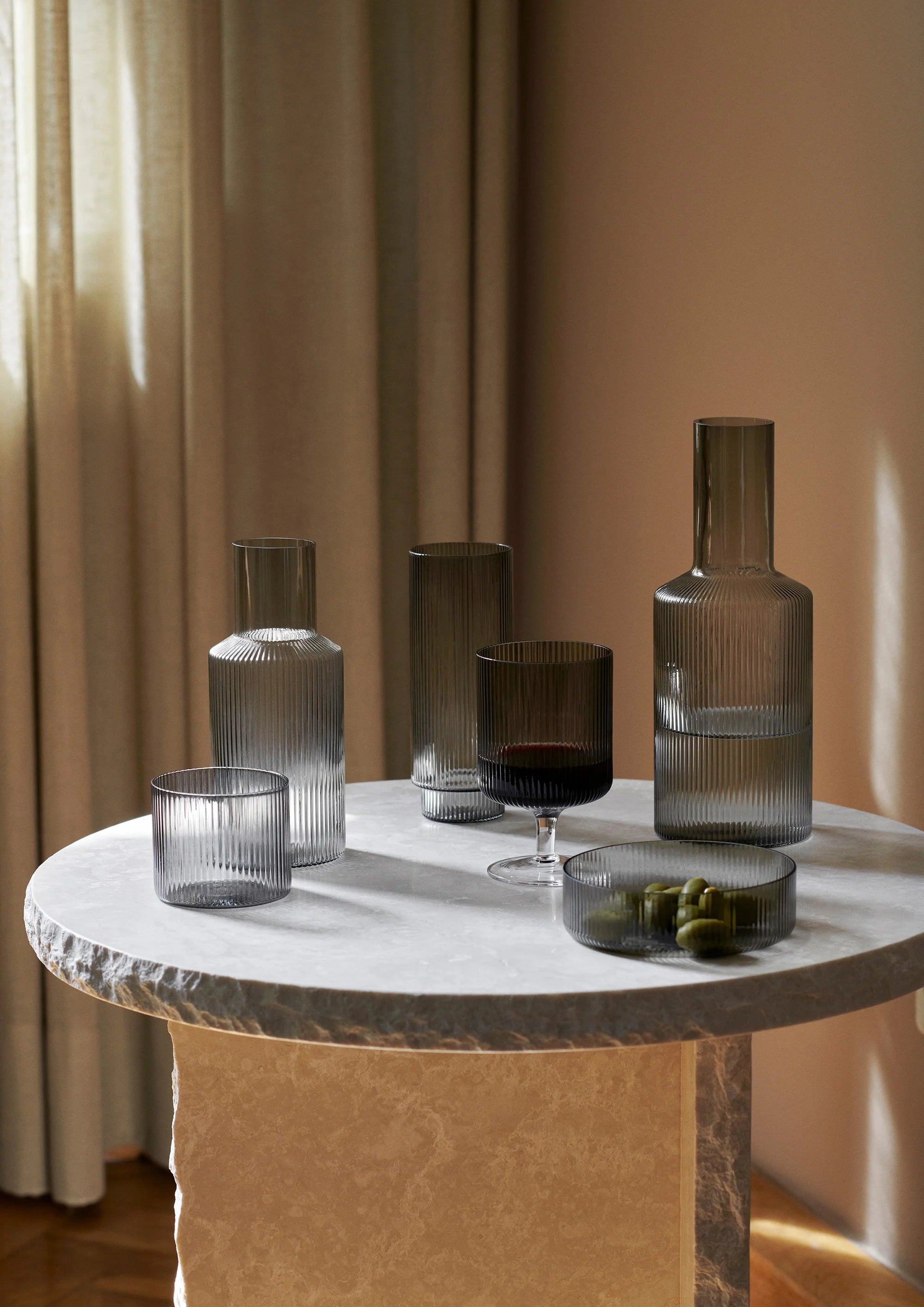 Ripple Carafe - Smoked Grey-5