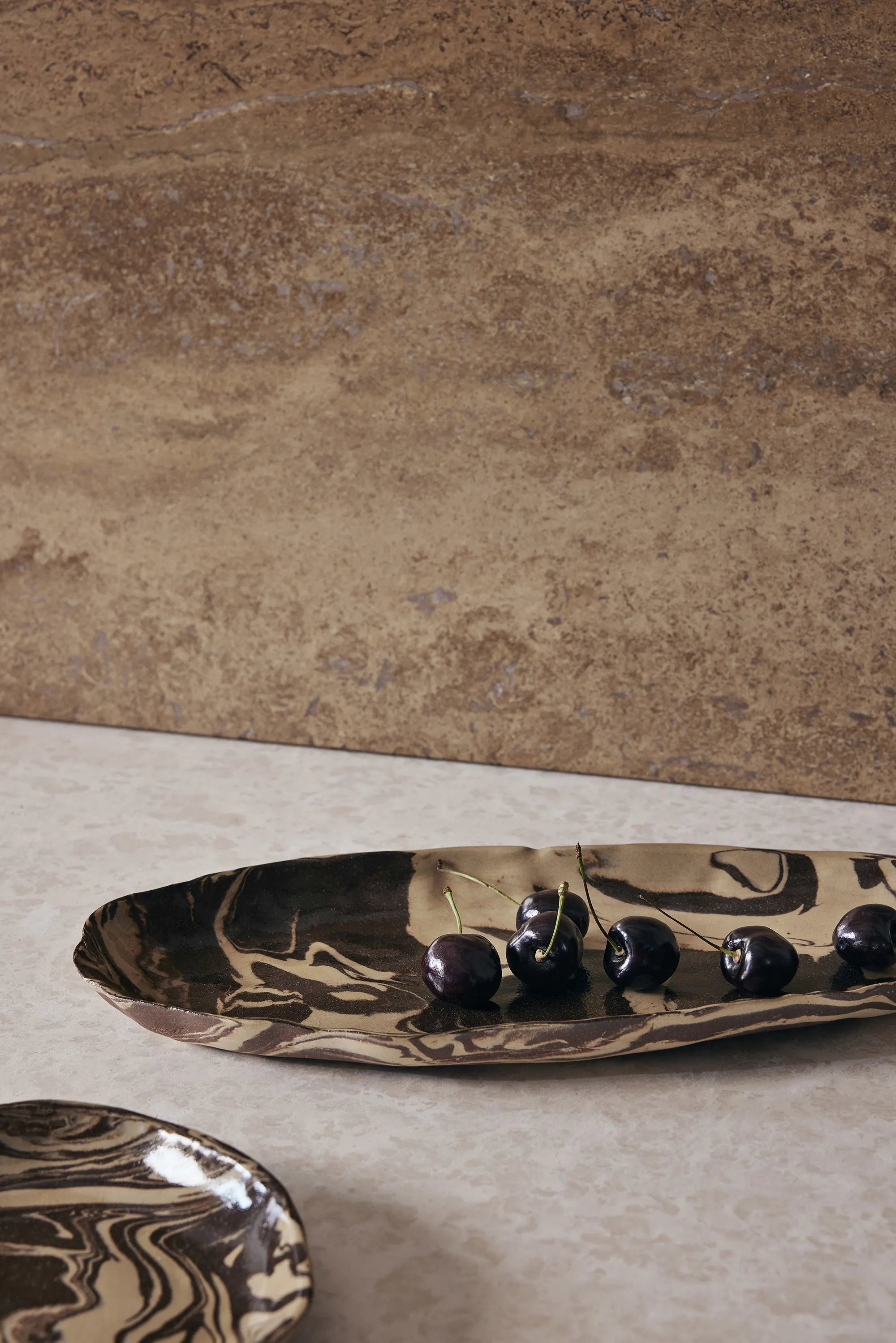 Ryu 37 Platter - Sand/Brown-6