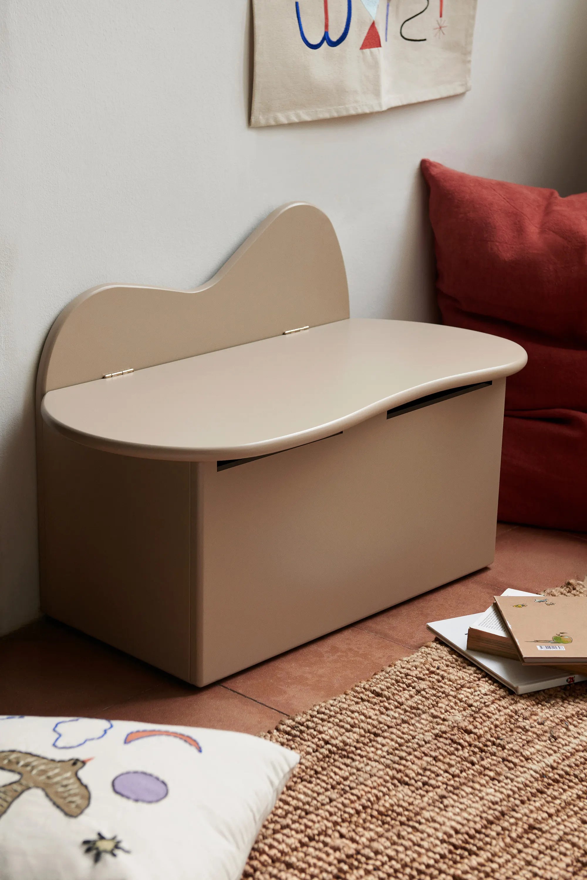 Slope Storage Bench - Cashmere-4