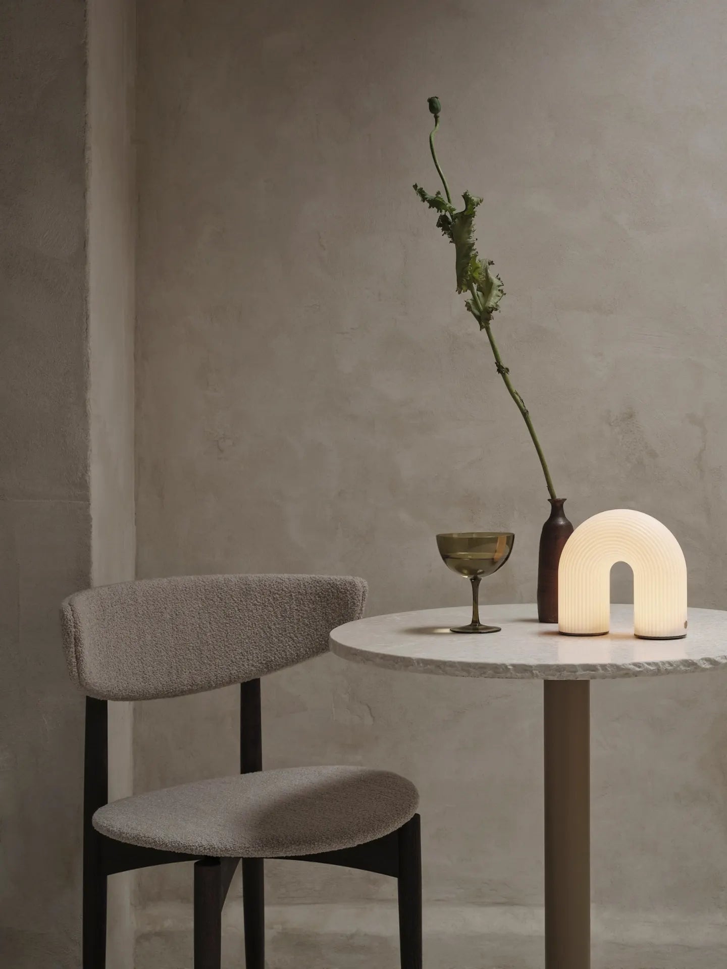 Vuelta Portable Table Lamp - White-4