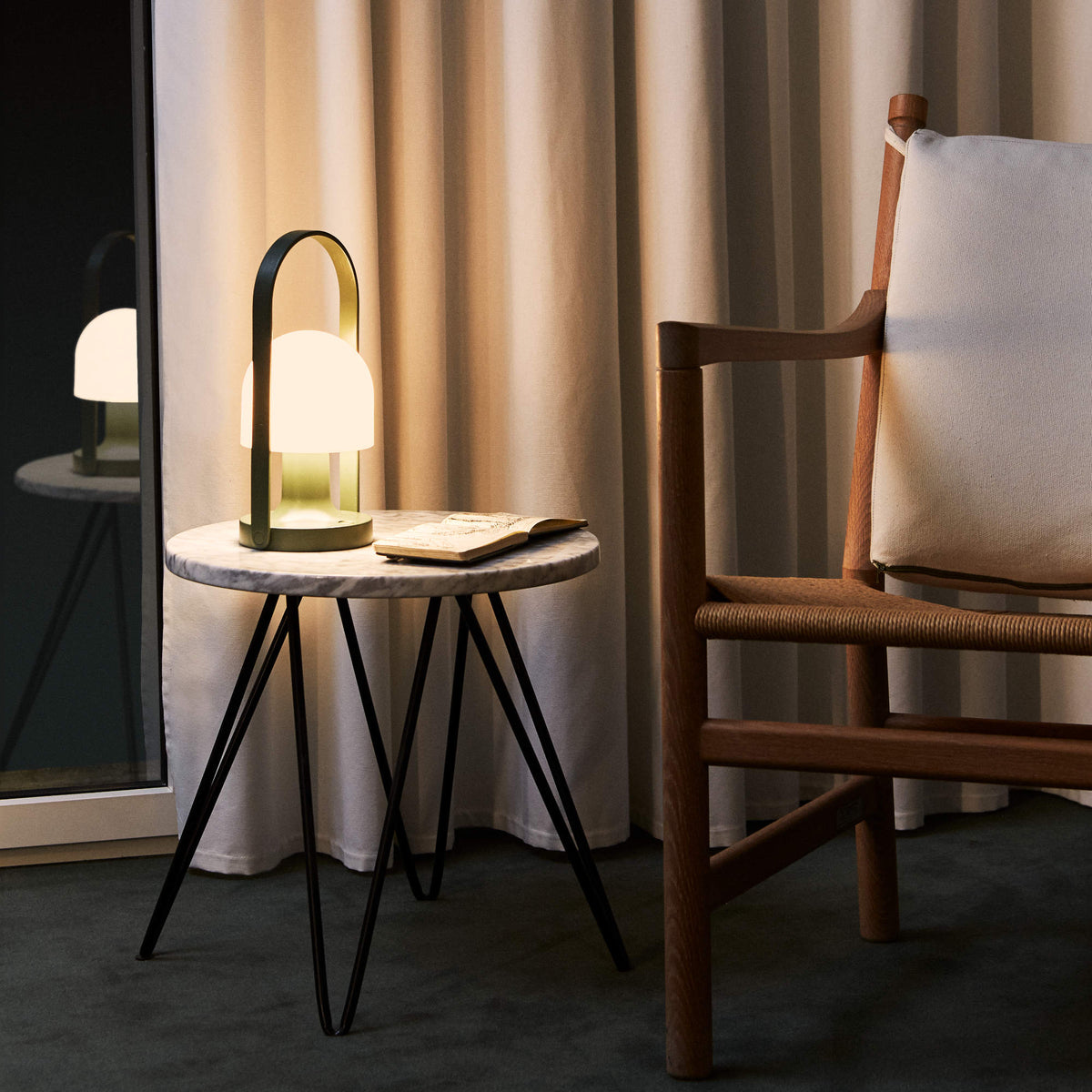 Followme Portable Table Lamp – 12.3x28.8 / Polycarbonate (Green)-3