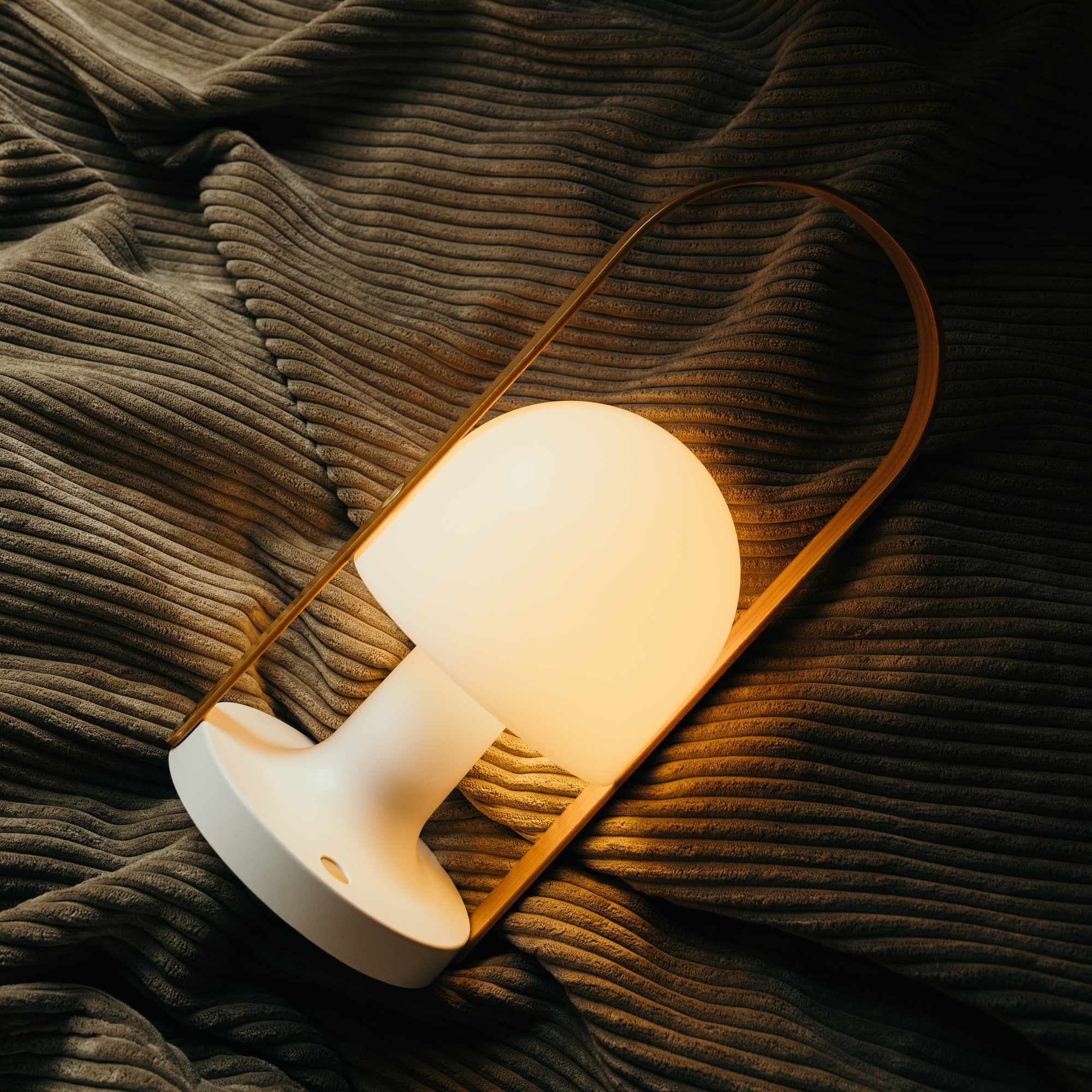 Followme Portable Table Lamp - White-5