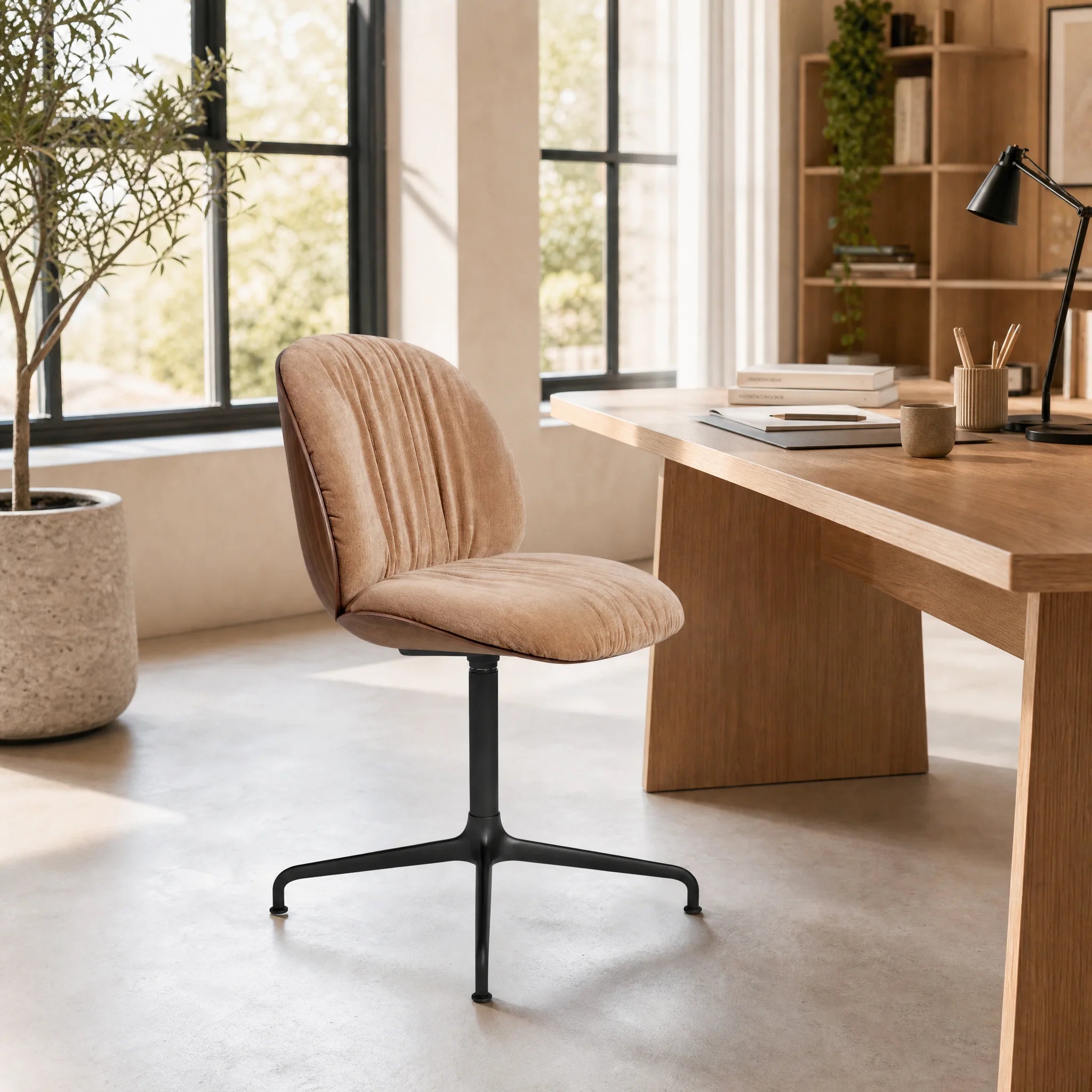 Beetle 62078 Soft Meeting Chair - Black Matt/American Walnut/Fabric C (Belsuede Special FR 132)