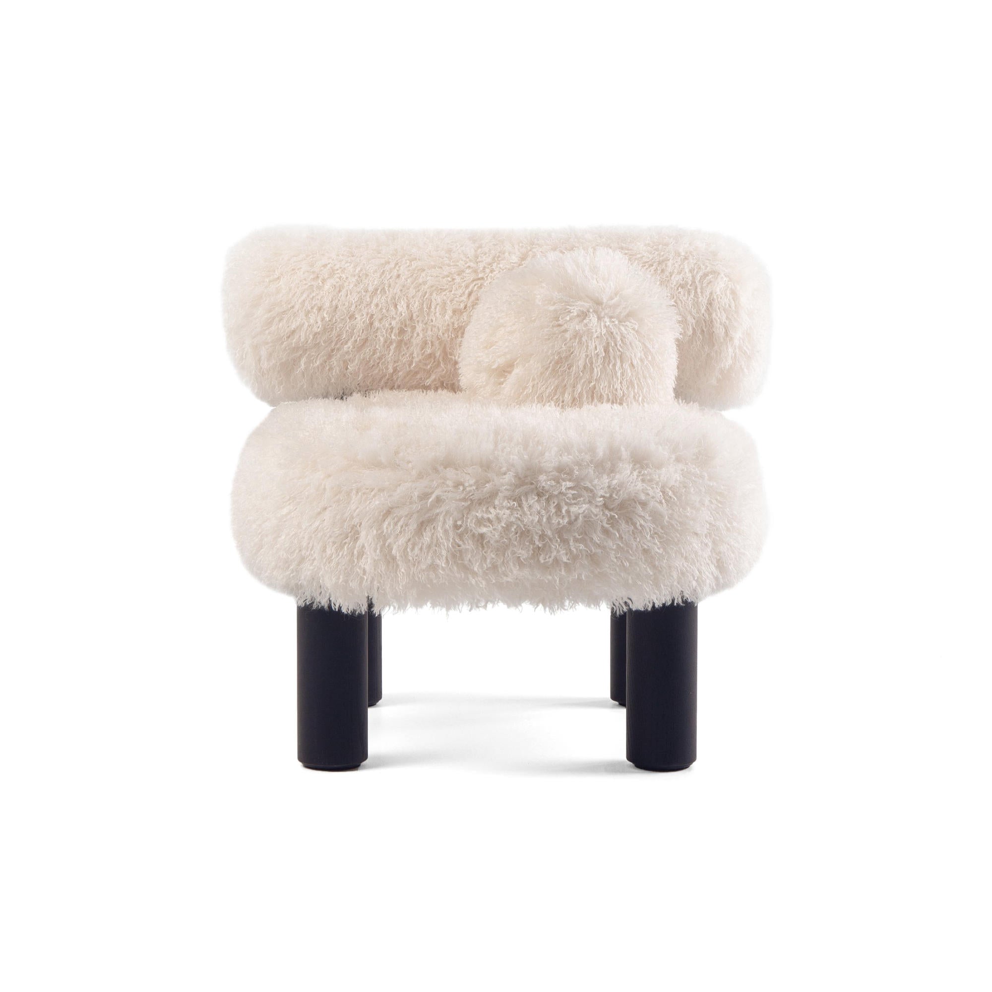 Gropius CS2 Fluffy Low Armchair - Black Stained Ashwood/Fabric G (Azur Cotonneux Faux Fur)-3