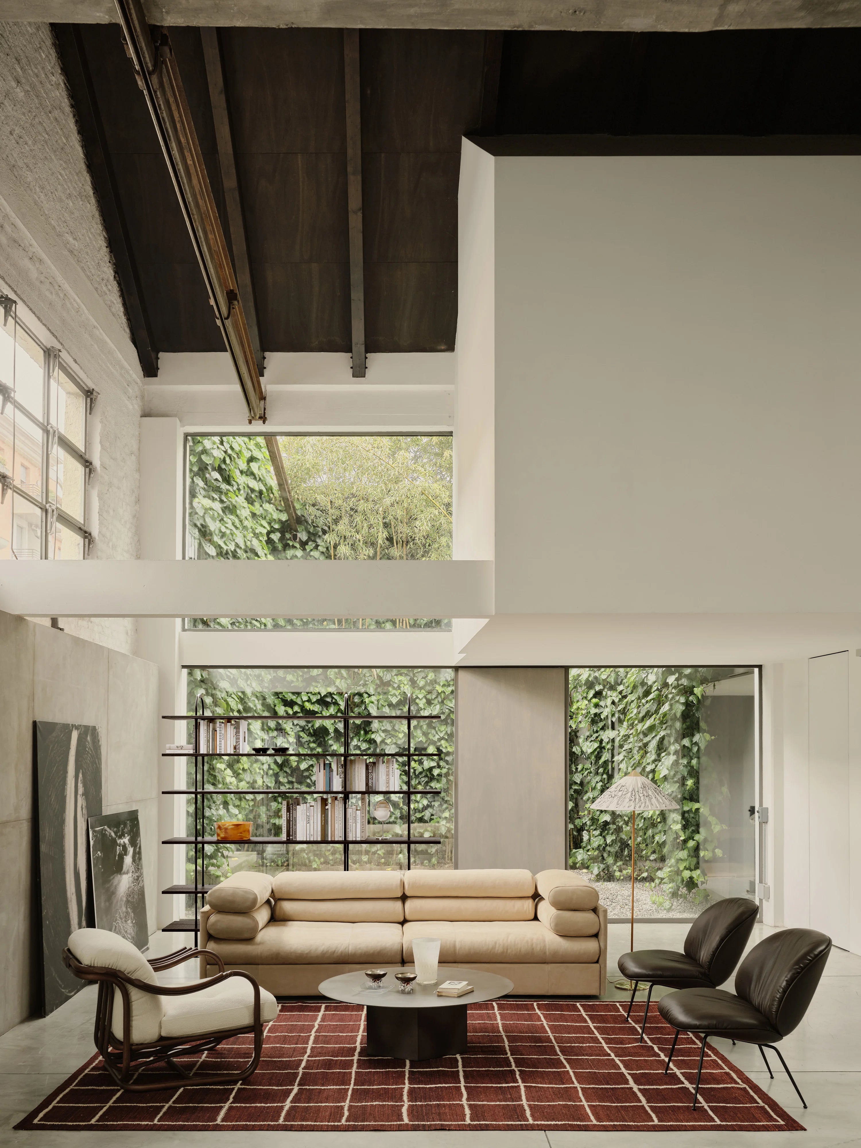 Beetle 61940 Soft Lounge Chair - Black Matt / Leather C (Smooth Leather Coffee FL2972)-7