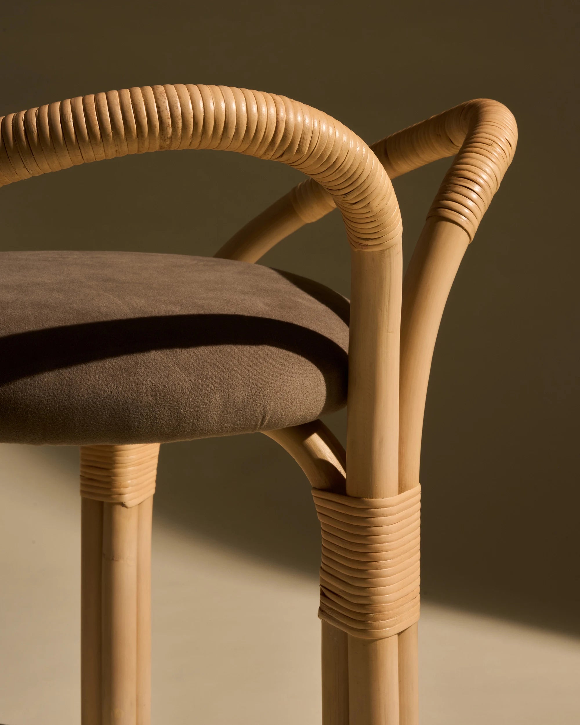 Bistra 61858 Lounge Chair - Natural Lacquered Rattan / Fabric B (Fustagno 002)-4