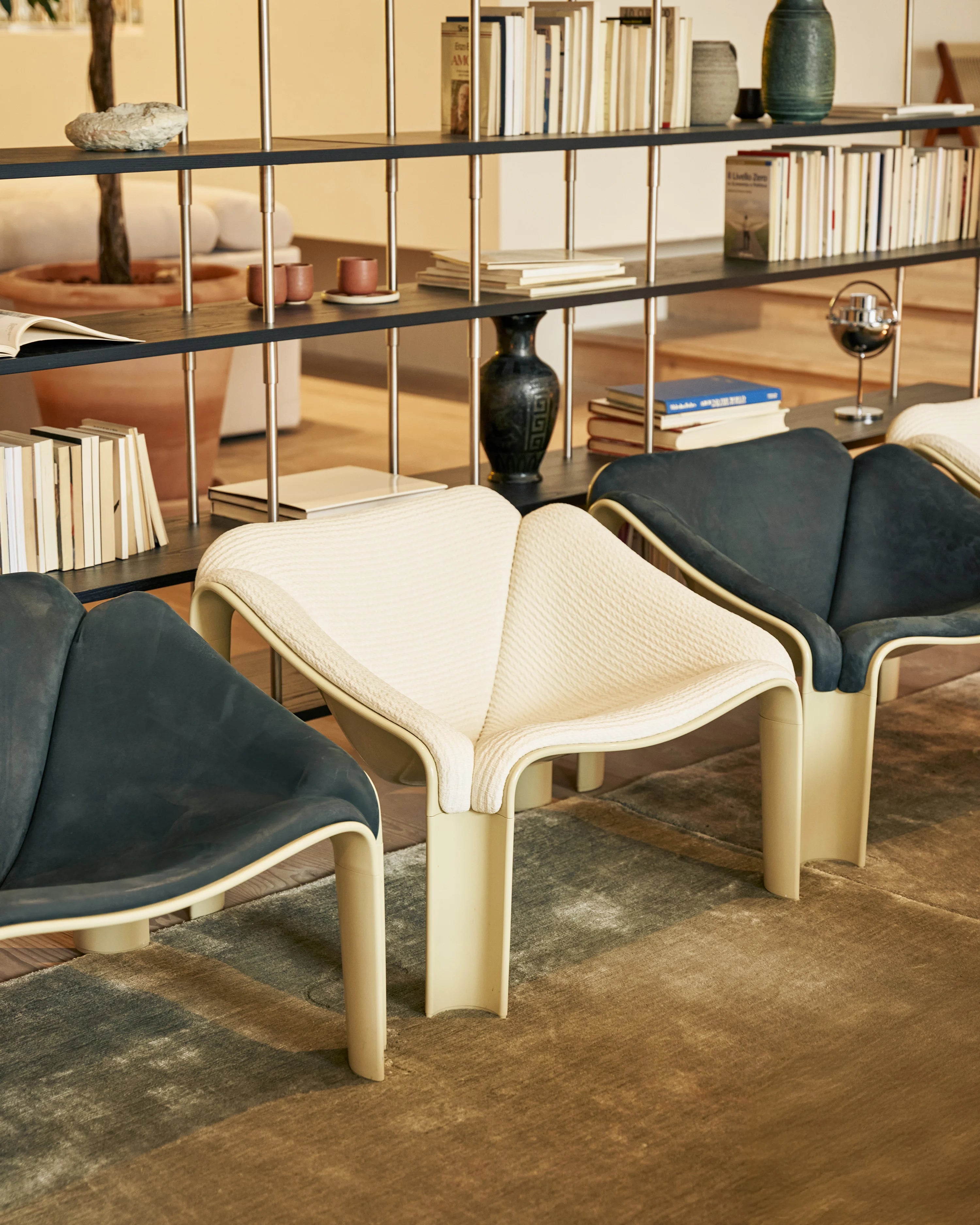 F300 Lounge Chair - Alabaster White/Fabric B (Alberobello 027)-8