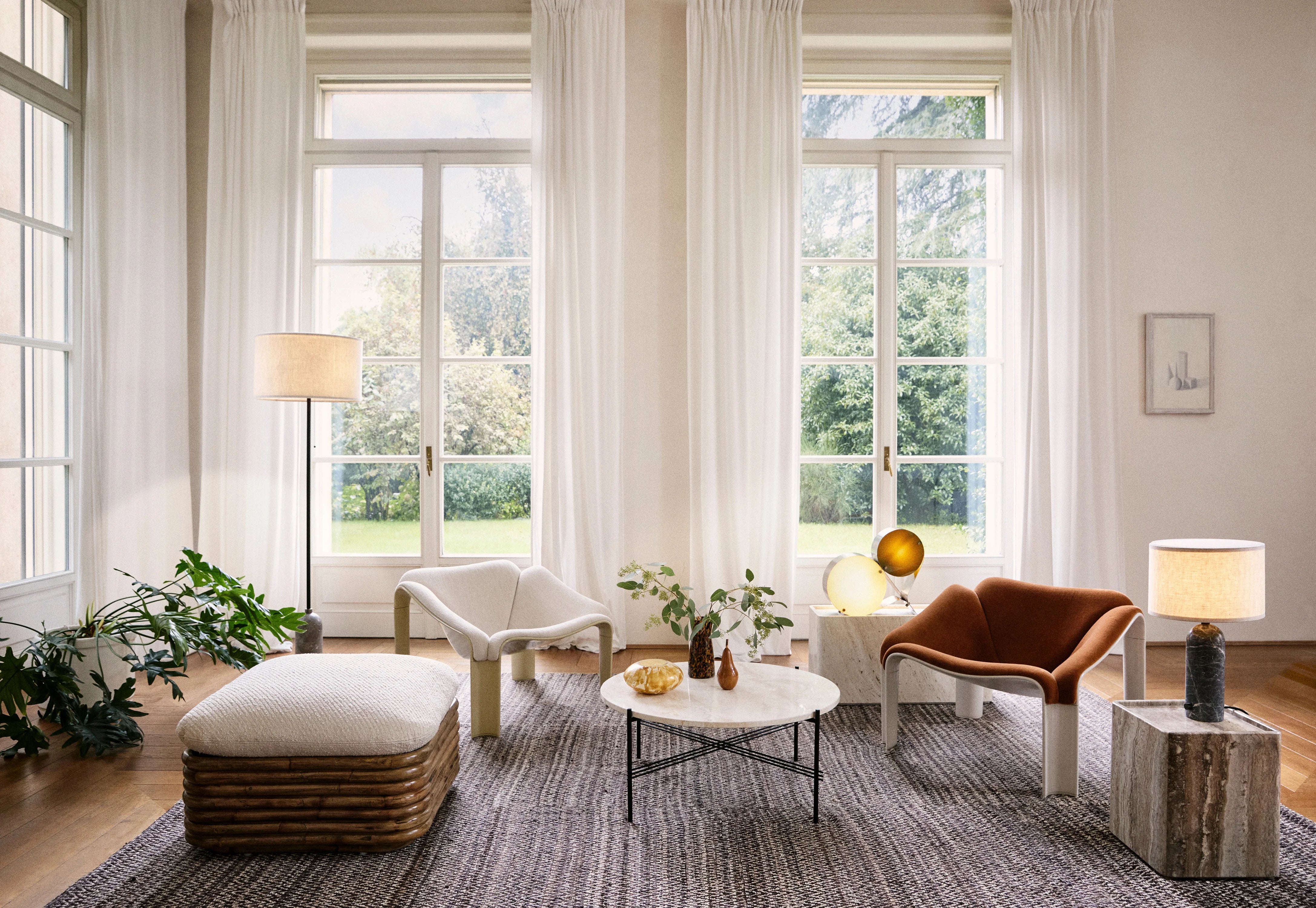 F300 Lounge Chair - Alabaster White/Fabric B (Alberobello 027)-2