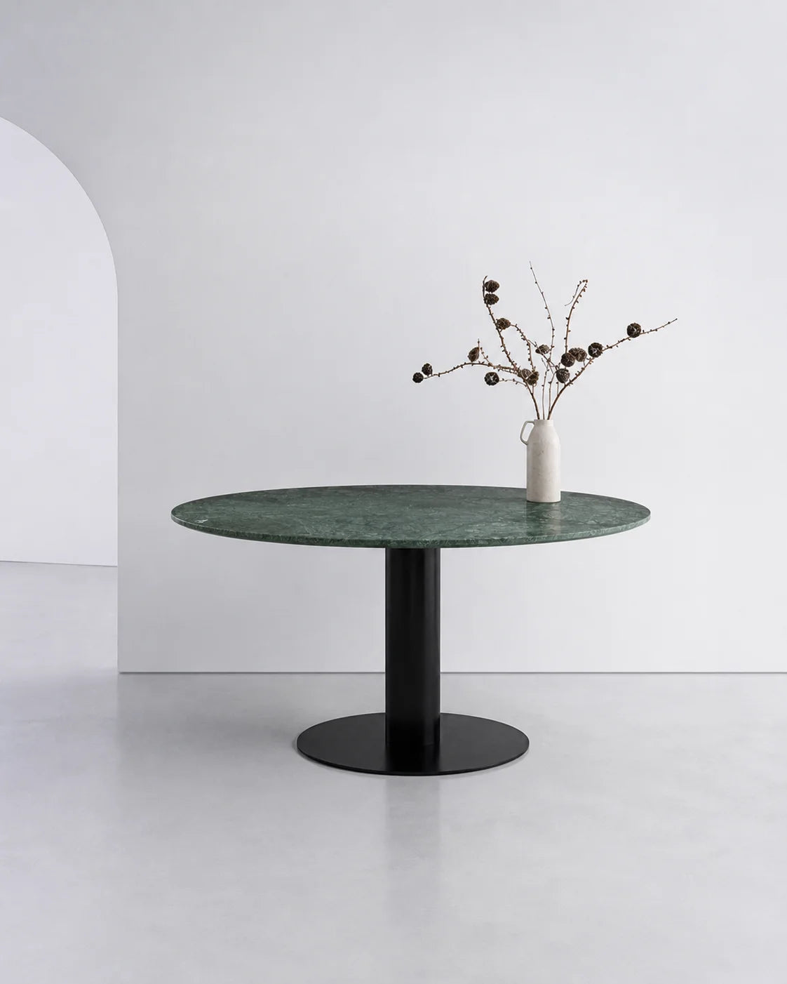 Gubi 2.0 10012788 Round Dining Table - Black/Green Guatemala Marble