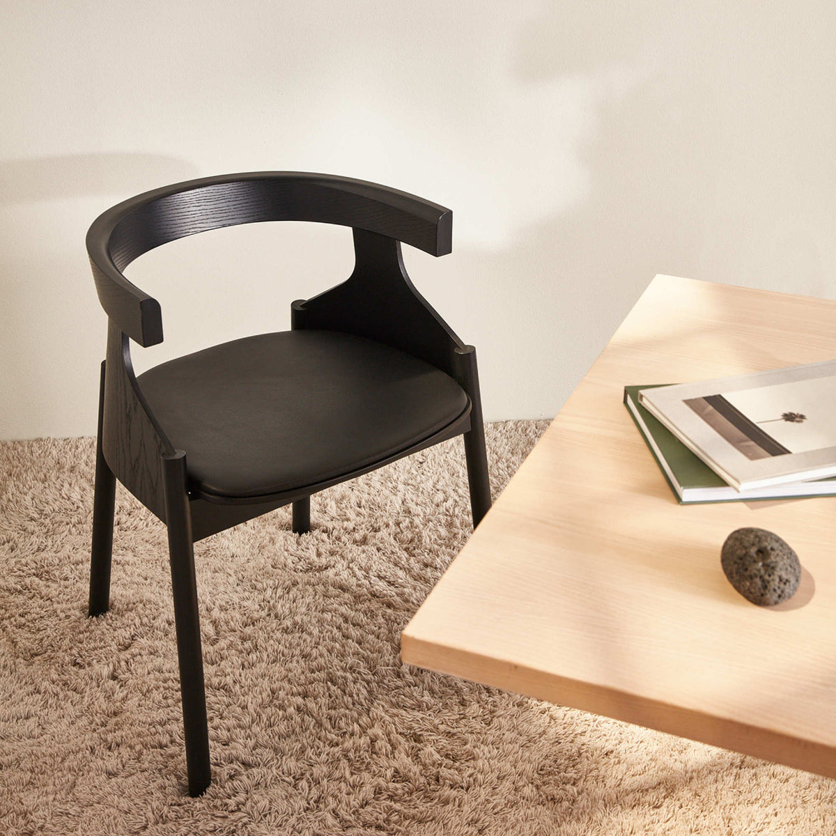 Howdoyoudo Dining Chair – 58x74 / Wood (Black) / Leather Elmosoft 3 (Black 99999)-2