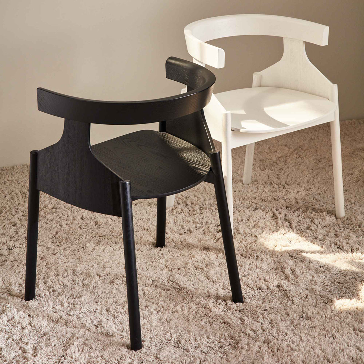 Howdoyoudo Dining Chair – 58x74 / Wood (Black) / Leather Elmosoft 3 (Black 99999)-4