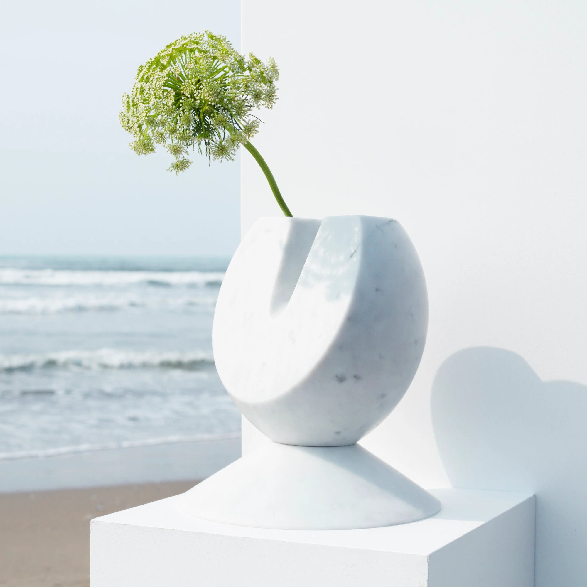 Iris Vase - White Carrara-4