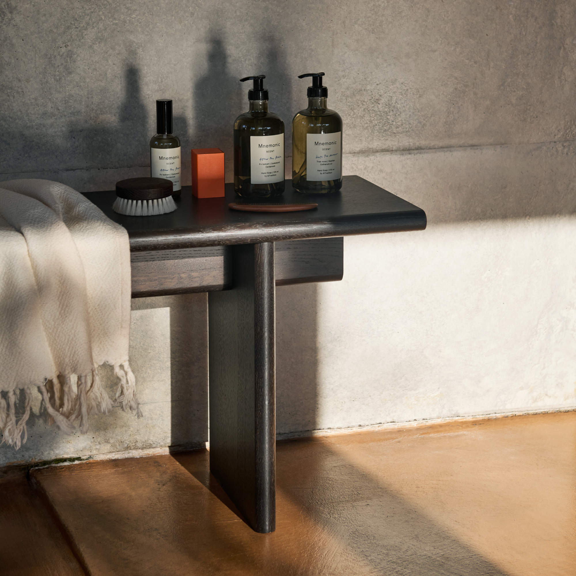 Ita OS6 Bench - Dark Stained Oak-2