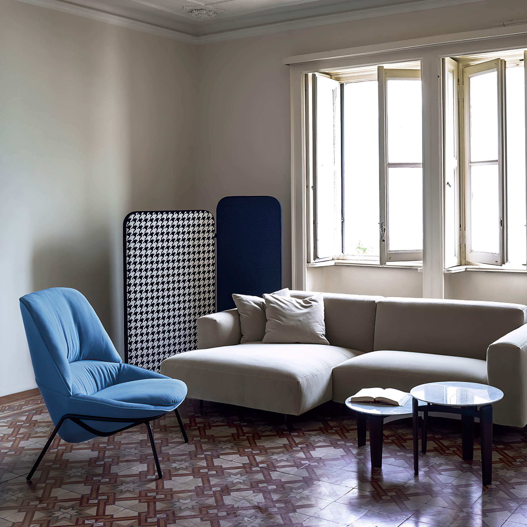 Ladle 3107 Armchair - Fabric T2 (Etoile 06)-4