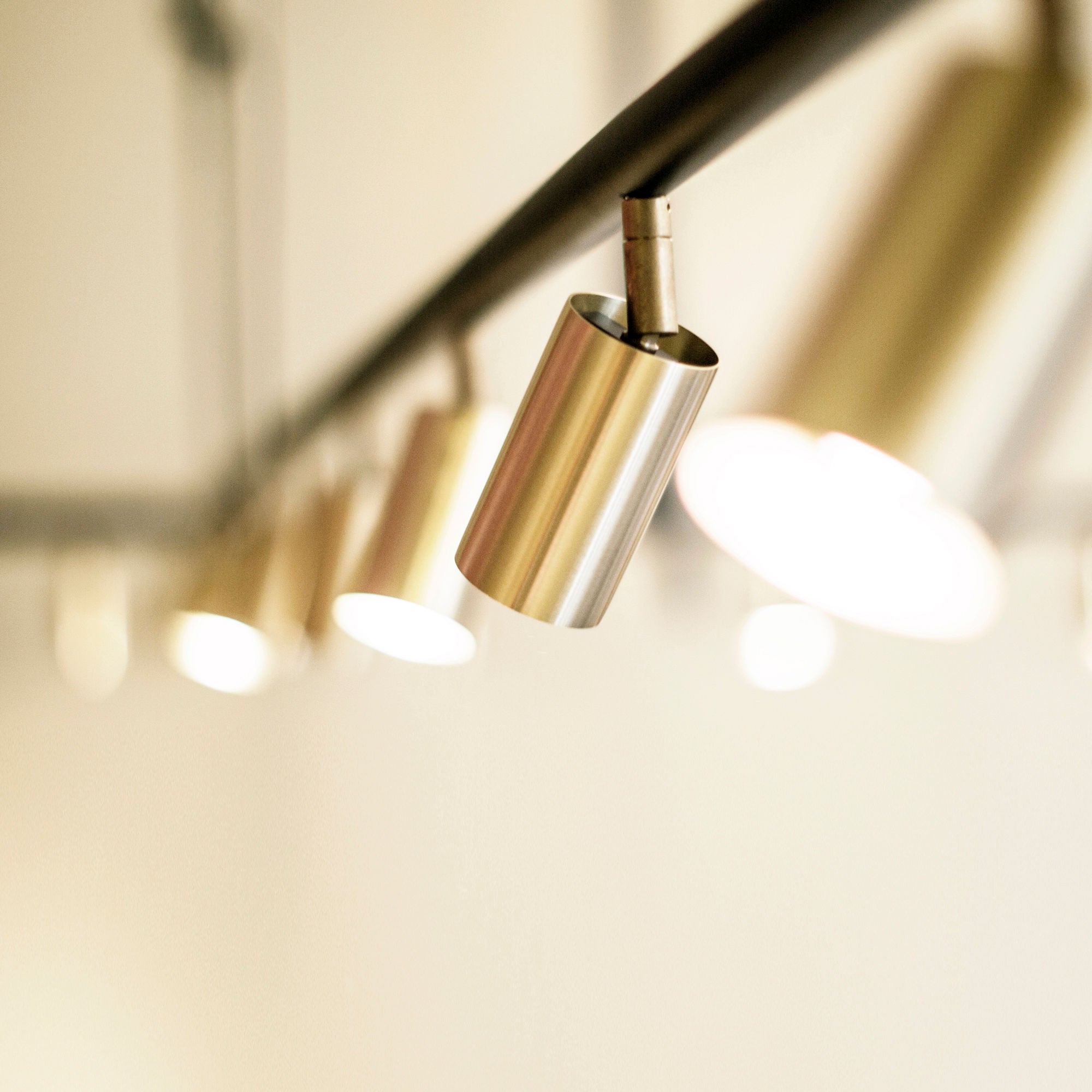 Long John Model 6 Pendant Lamp - Black/Brass/Nature Leather-4