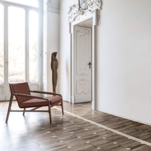 Margot PMG1 Armchair - Walnut/Leather (G 92123 Ultrasoft)