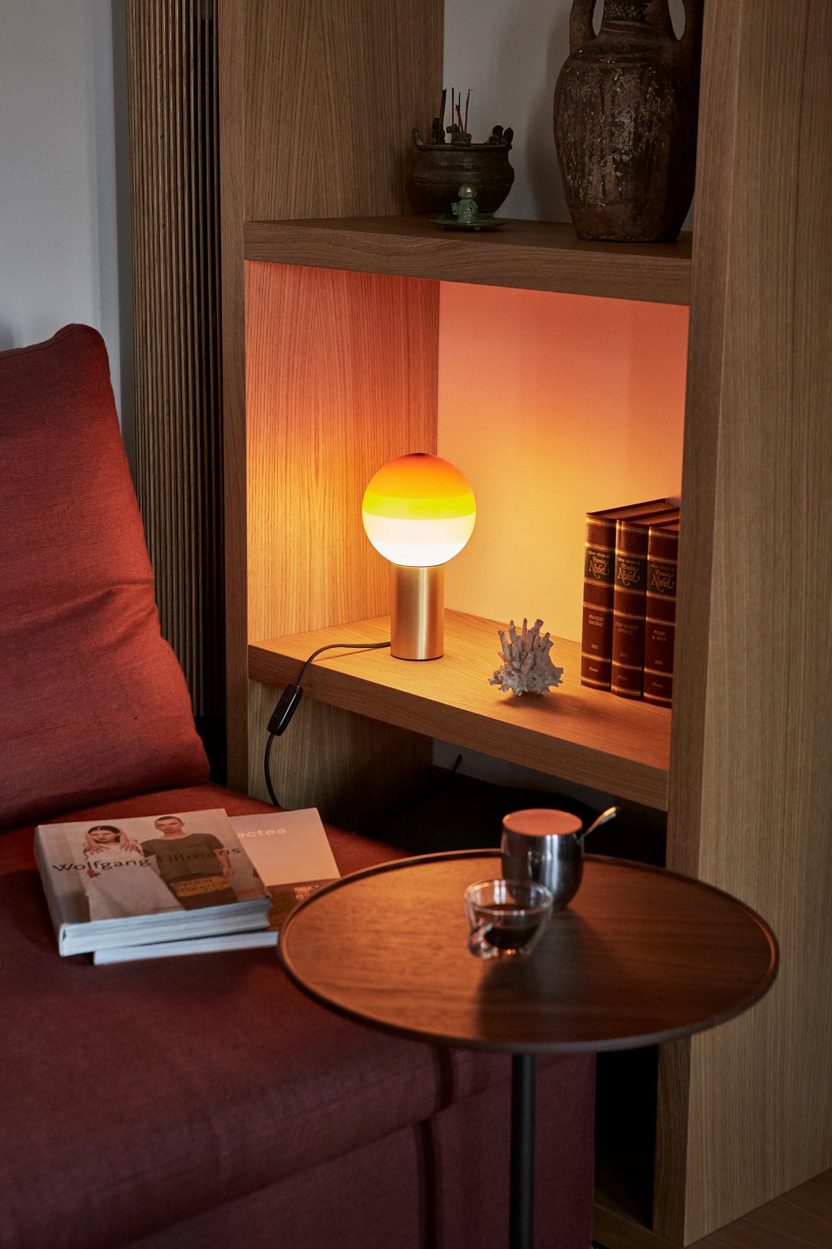 Dipping Light M Table Lamp - Brushed Brass/Amber-2