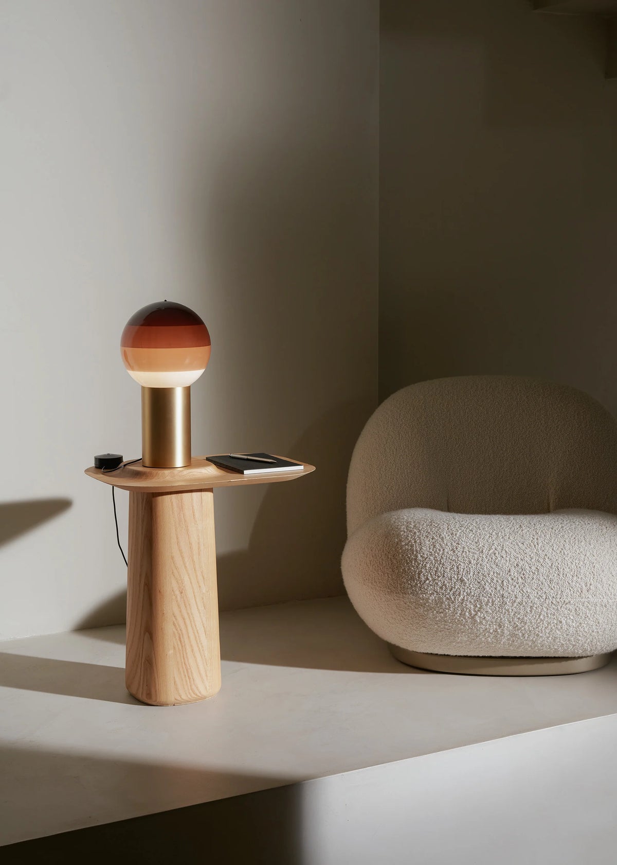 Dipping Light M Table Lamp - Brushed Brass/Chocolate-2
