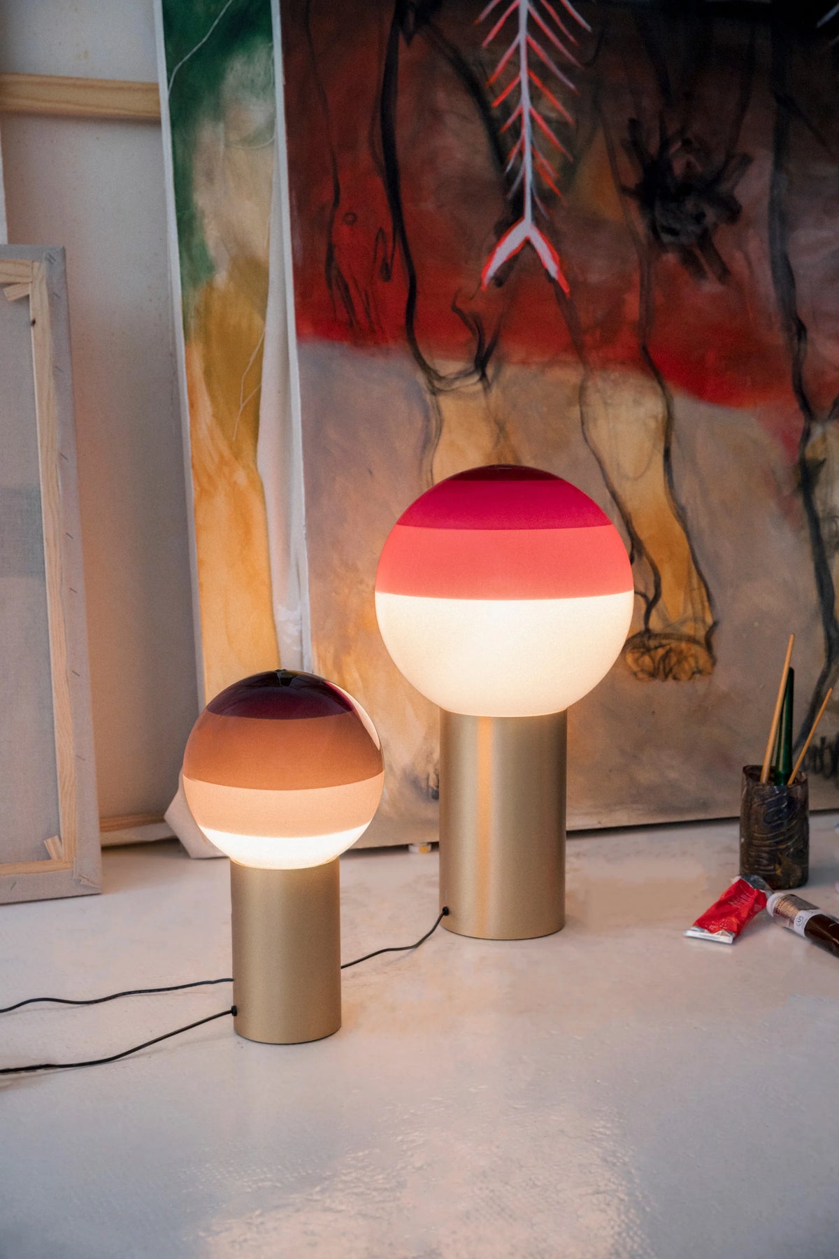 Dipping Light M Table Lamp - Brushed Brass/Burgundy-4