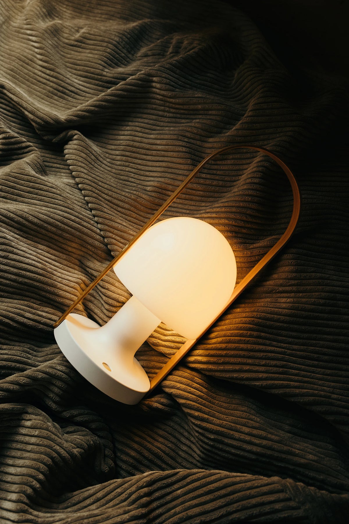 Followme Portable Table Lamp – 18.5x44.3 / Polycarbonate (White)-4