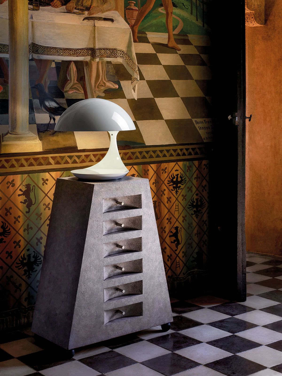 Cobra Table Lamp - White-7