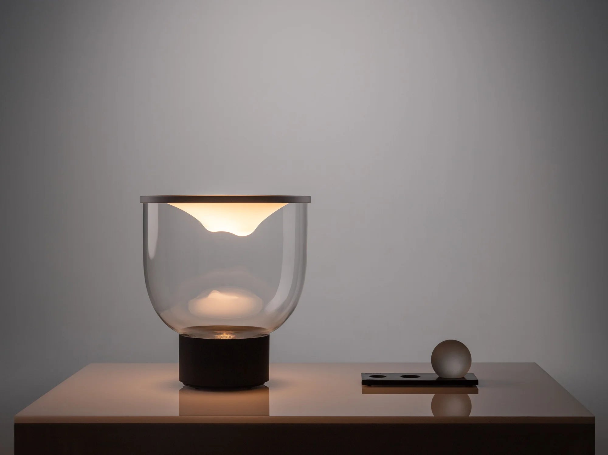 Grammoluce Table Lamp - Black/Glass-2